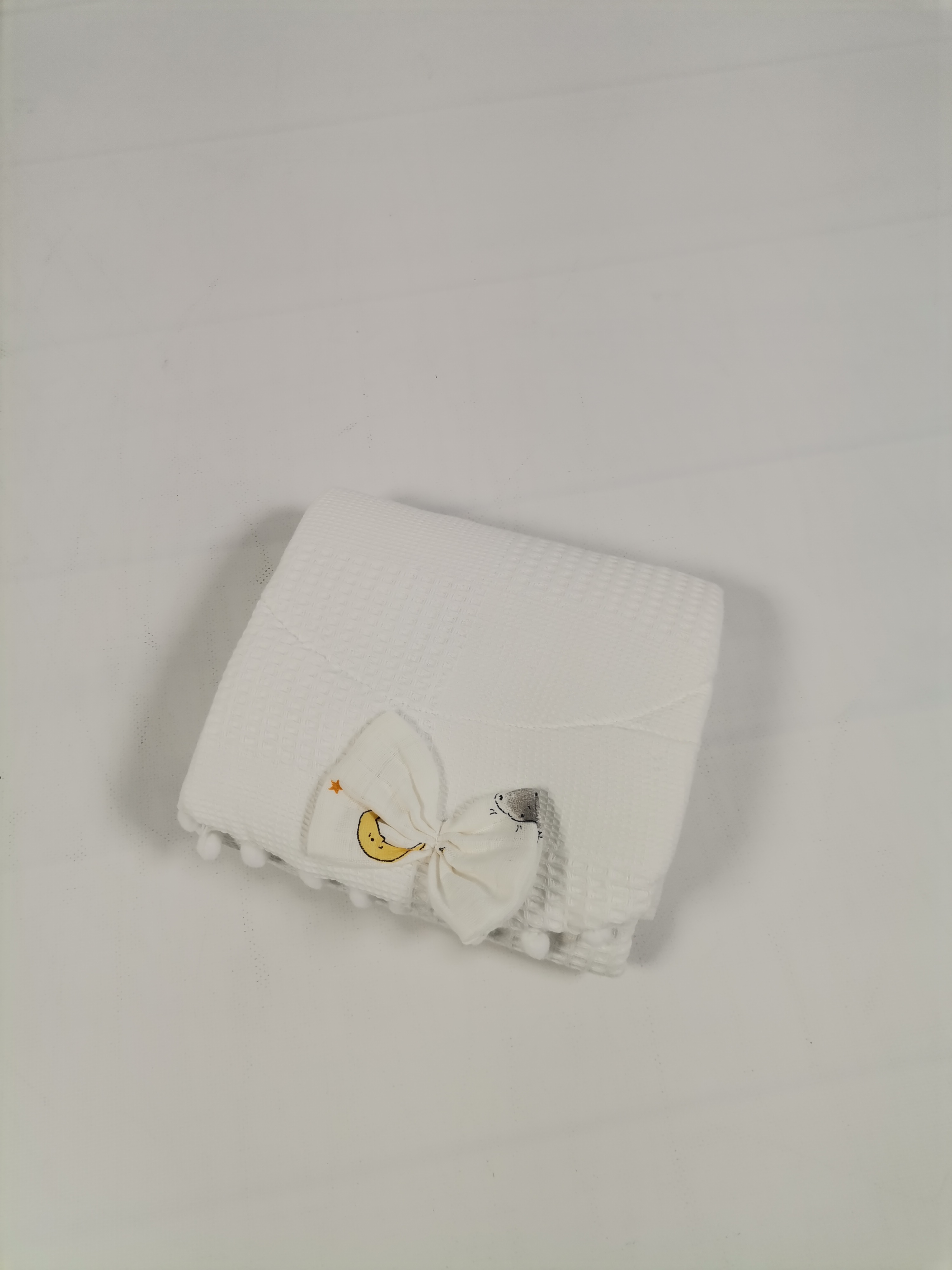 Alt açma matı beyaz waffle pike - wella tavşanlı müslin