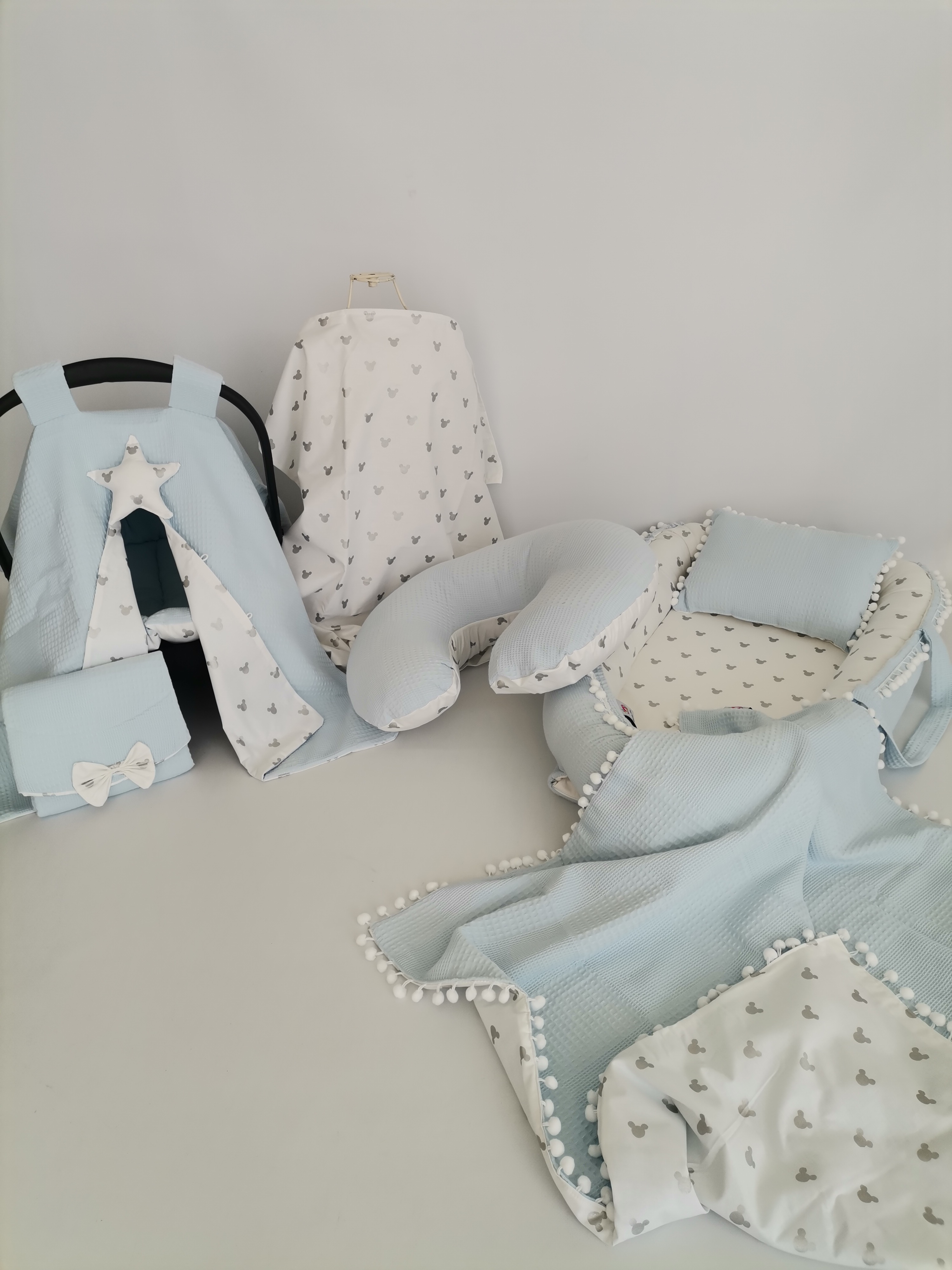 Babynest 8'li set mavi waffle pike - gümüş mickeyli poplin