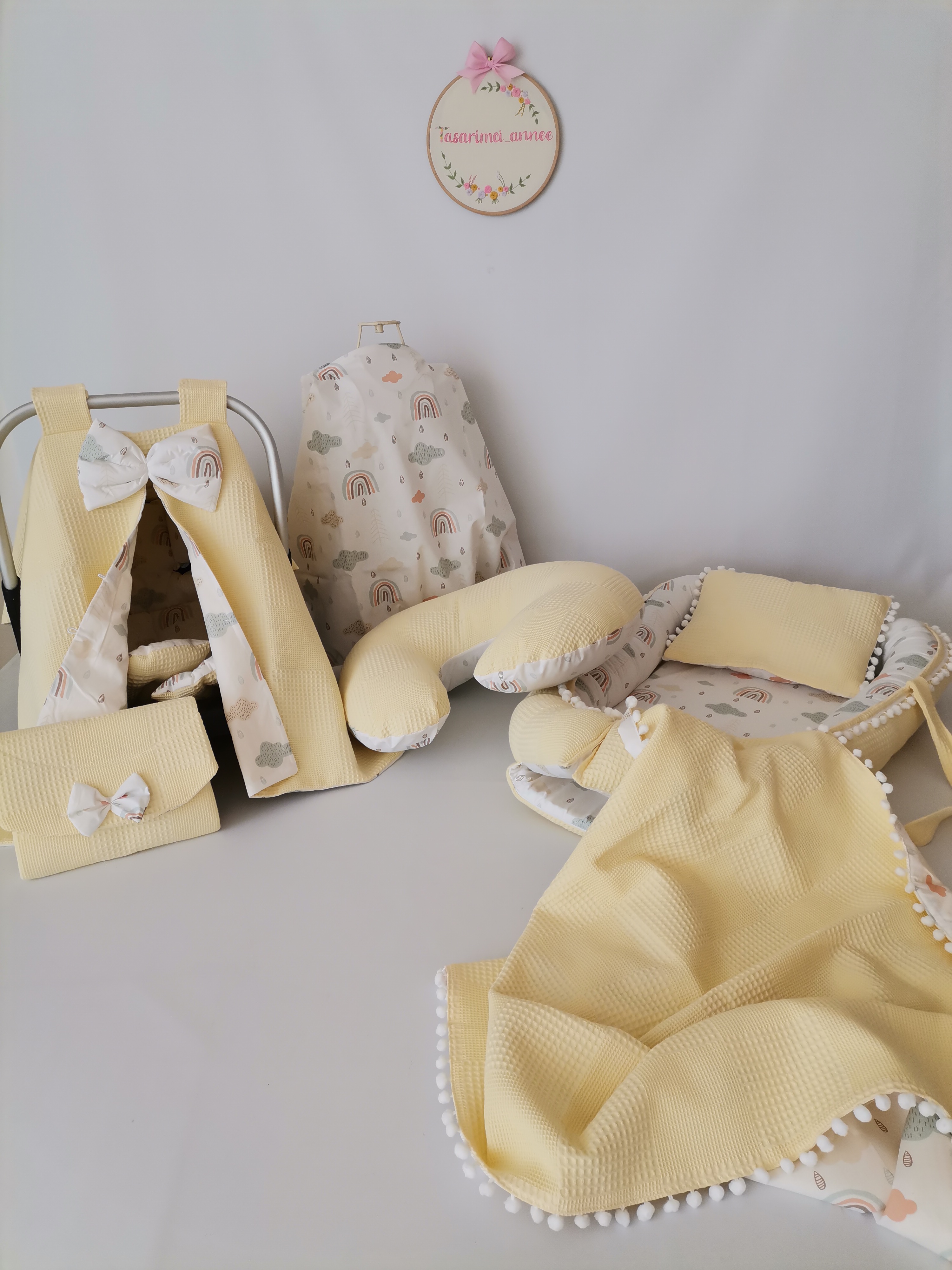 Babynest 8'li set sarı waffle pike - gökkuşaklı poplin
