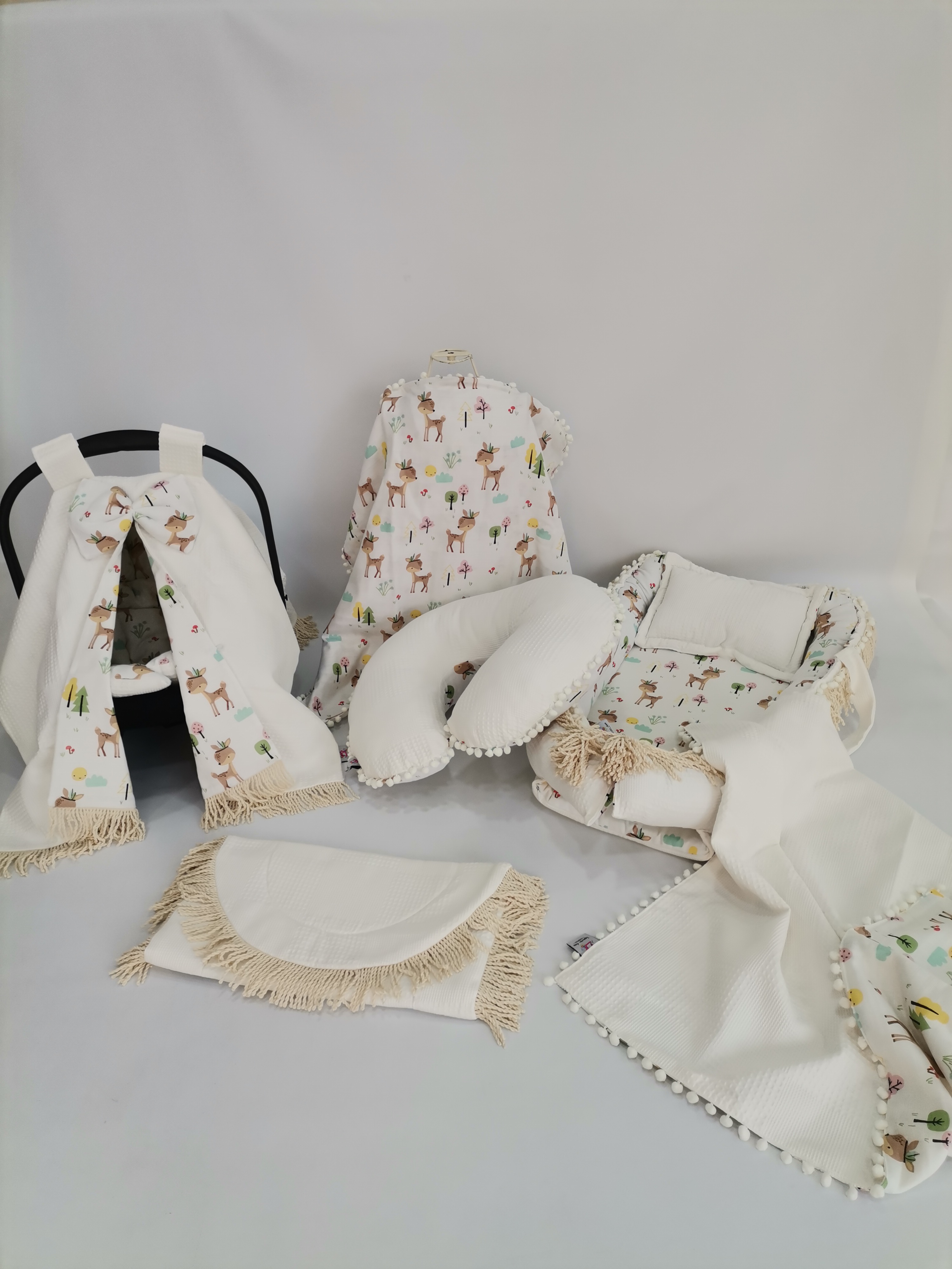 Babynest 8'li püsküllü set krem waffle pike - karacalı müslin