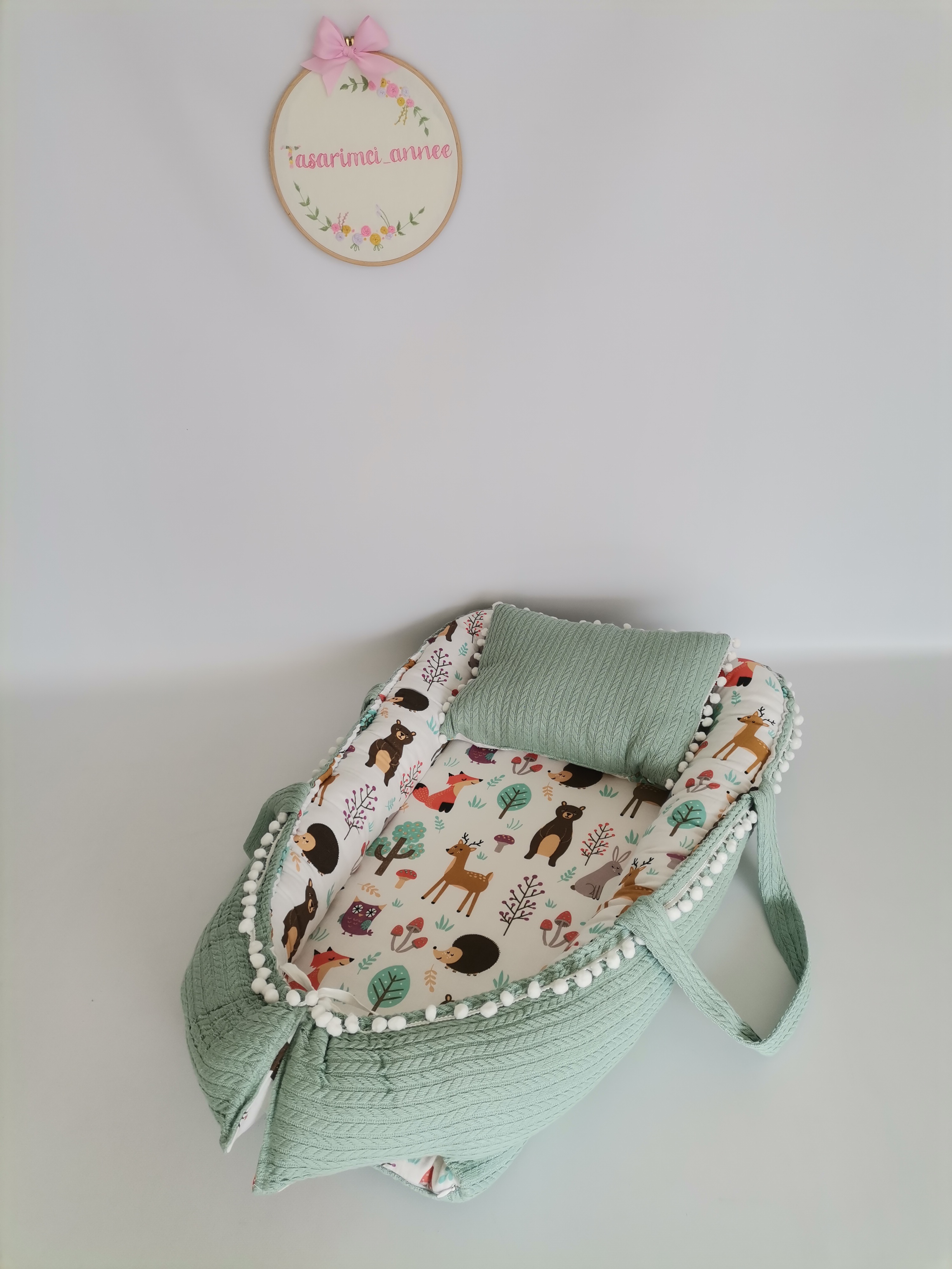 Babynest yeşil örgü pike - hayvan figürlü müslin