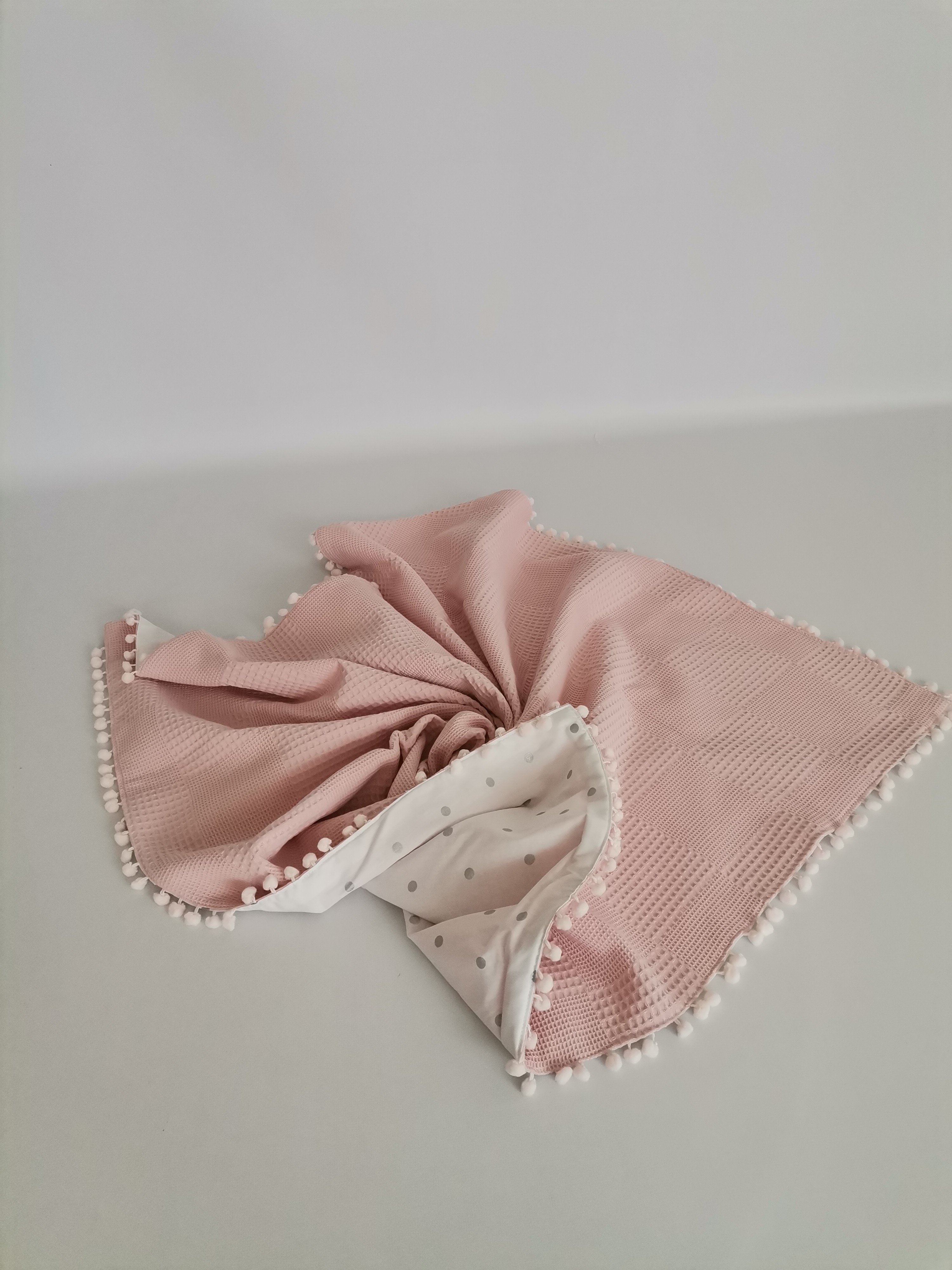 Battaniye pudra pembe waffle pike - gümüş puantiyeli poplin
