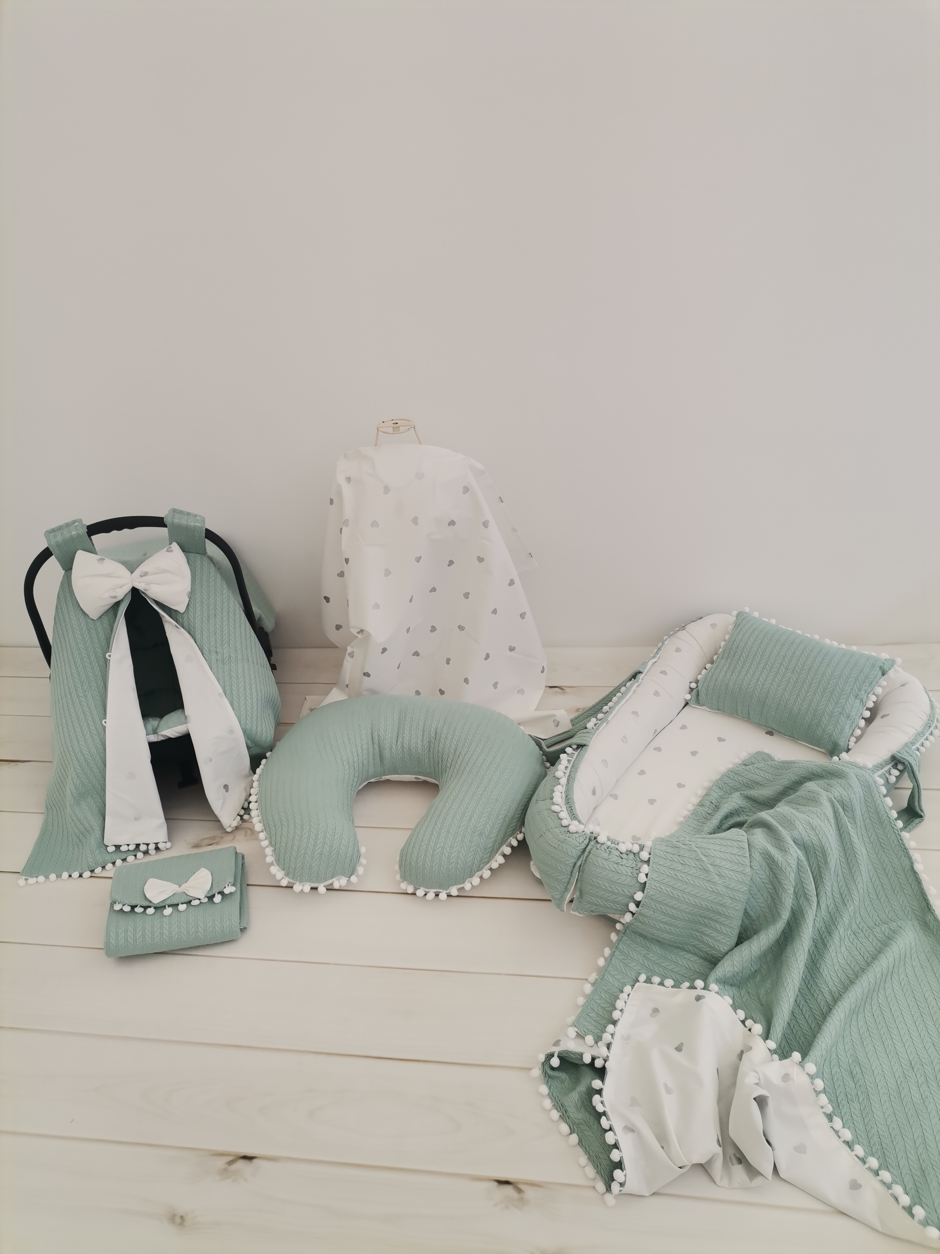 Babynest 8 li set yeşil örgü pike - gümüş kalpli