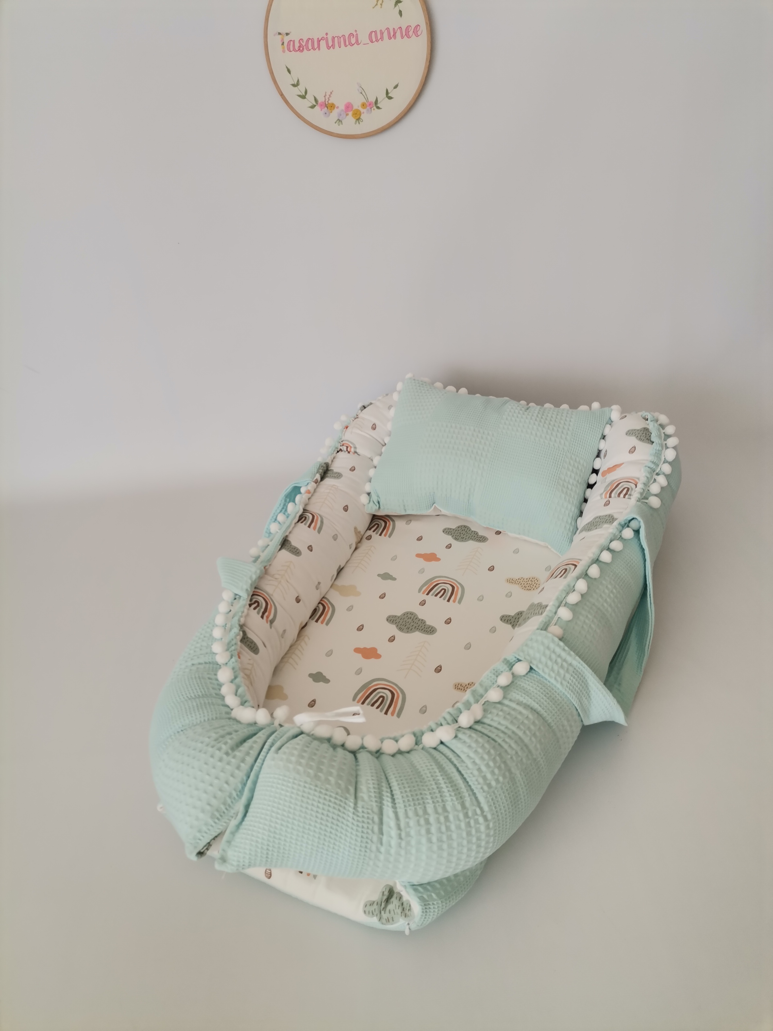 Babynest açık yeşil waffle pike - gökkuşaklı müslin