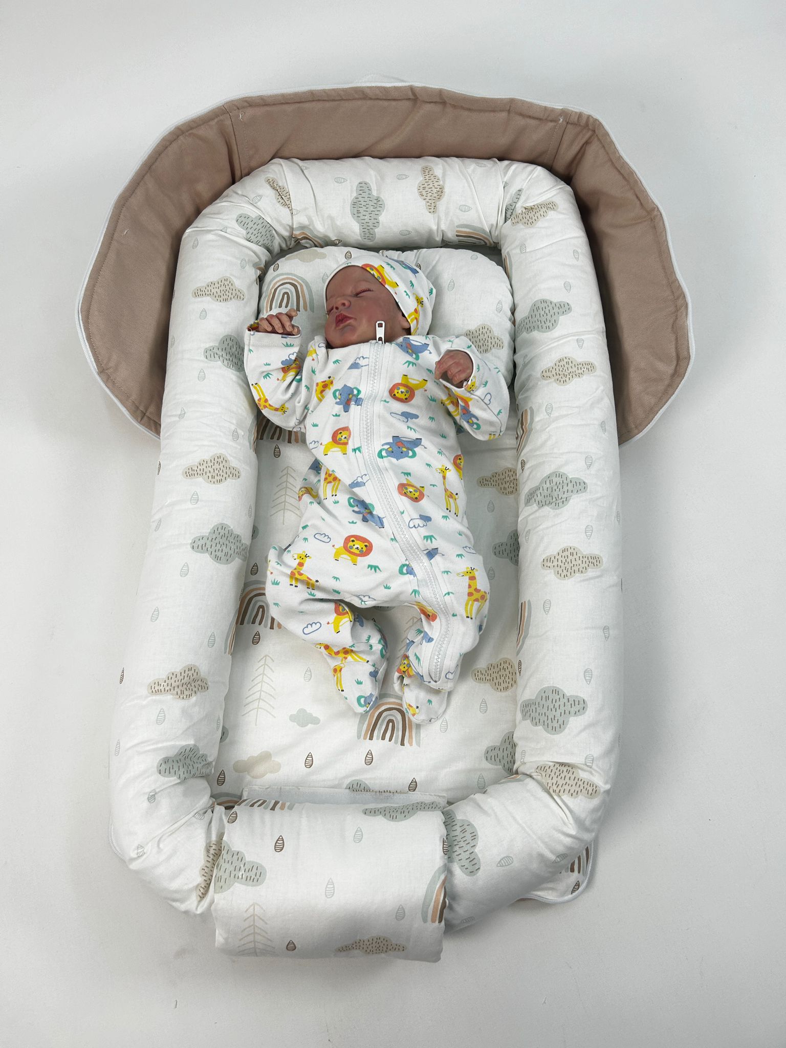Çantalı babynest bej panama keten  - gökkuşaklı poplin