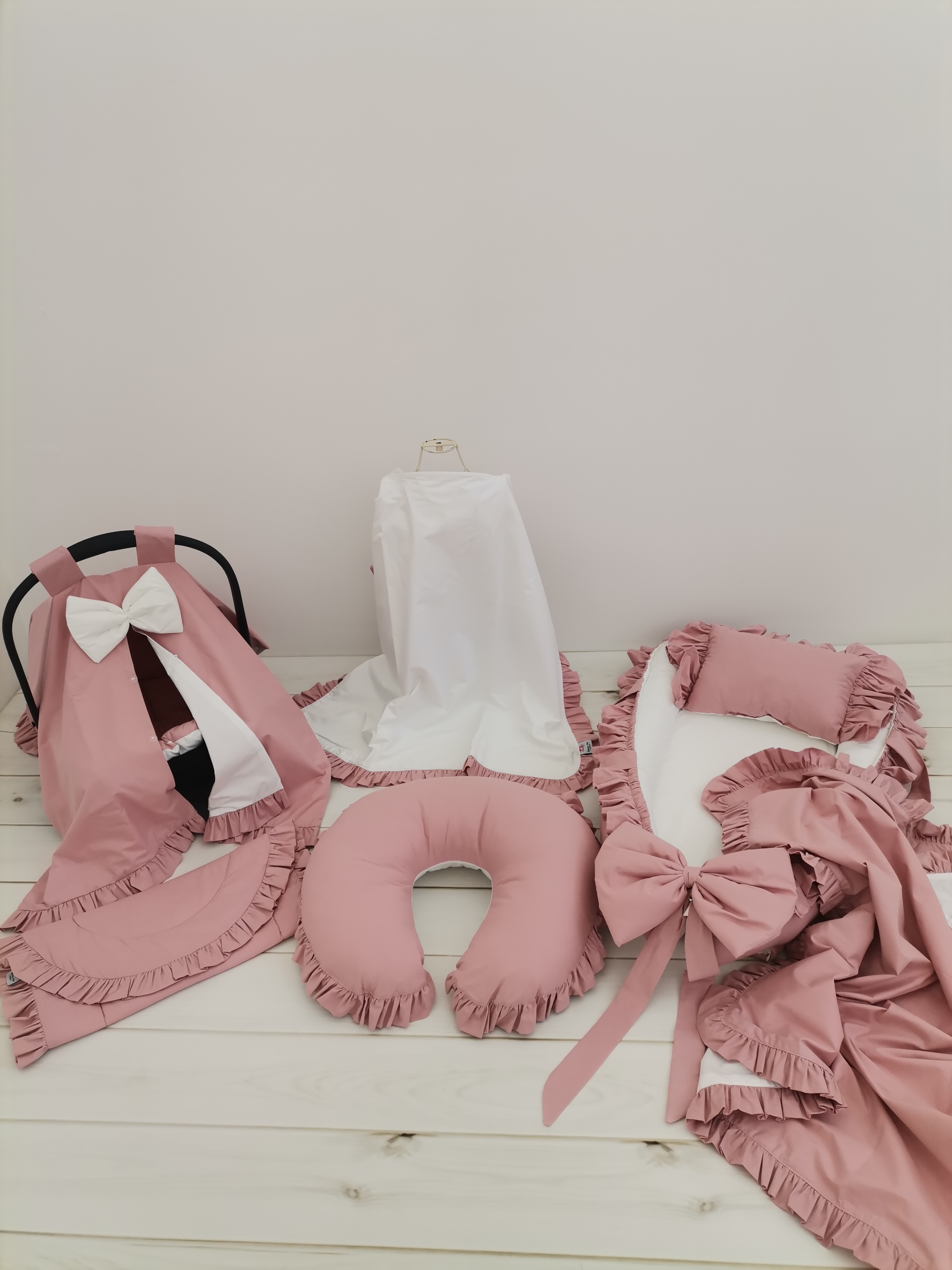 Babynest 8'li fırfırlı set gül kurusu poplin - beyaz poplin