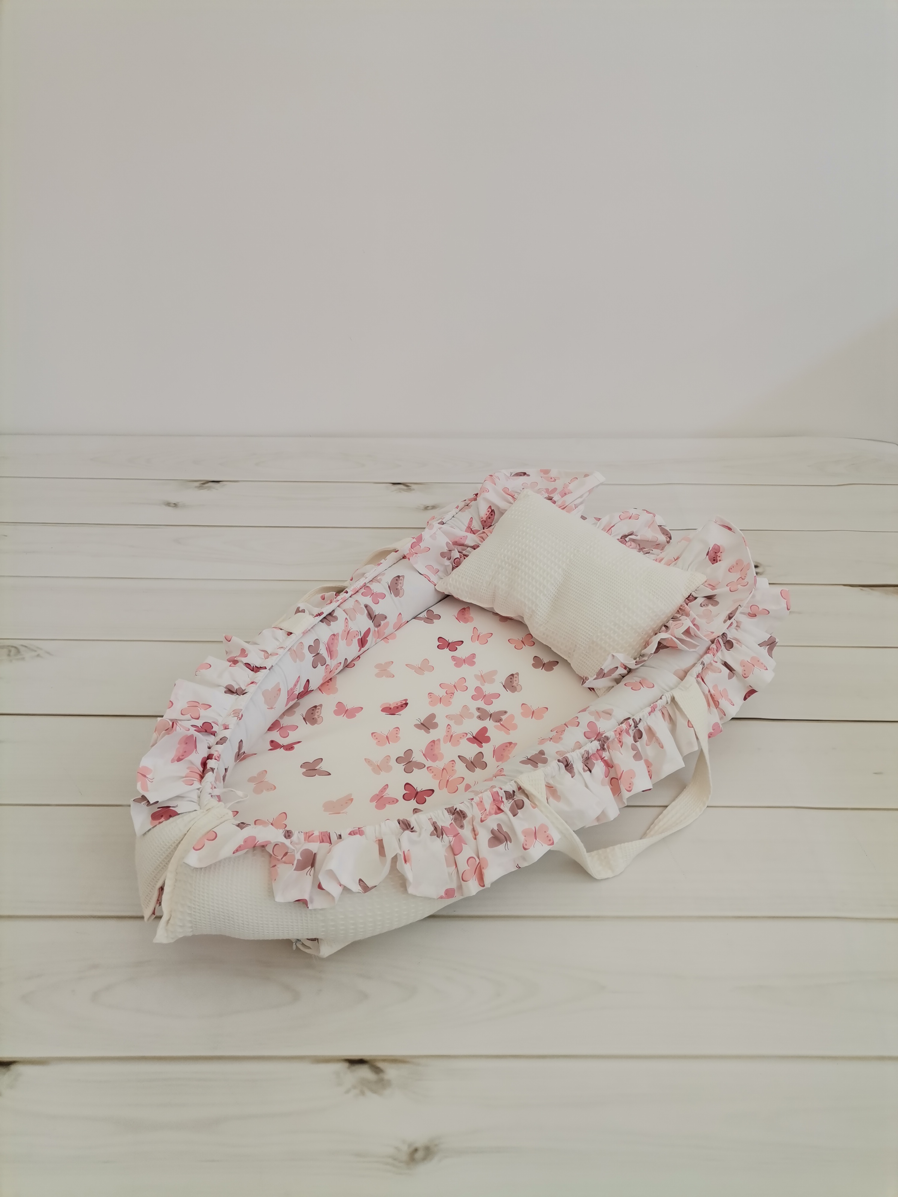 Babynest fırfırlı krem waffle pike - pudra kelebekli poplin