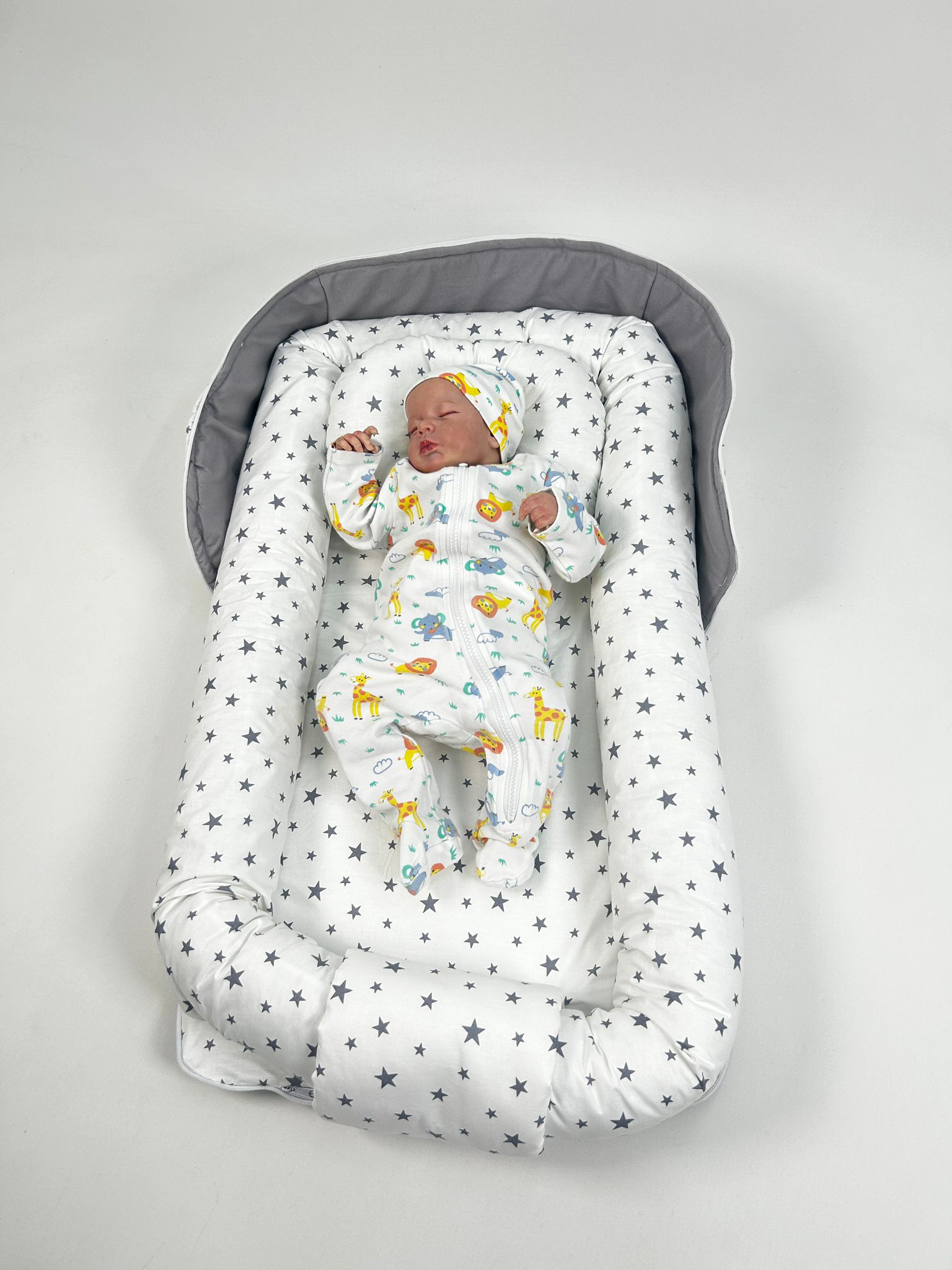 Çantalı babynest gri panama keten - gri yıldızlı poplin