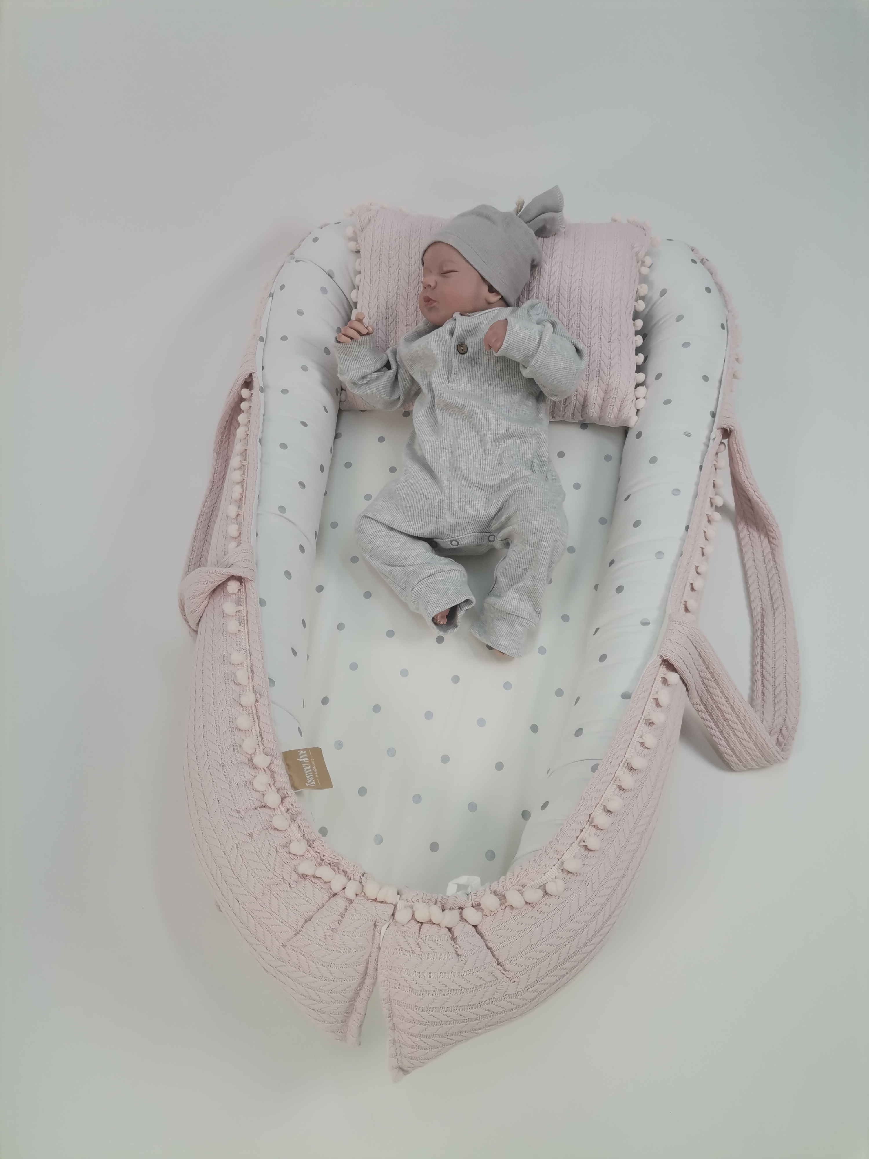 Babynest pudra örgü pike - gümüş puantiyeli poplin