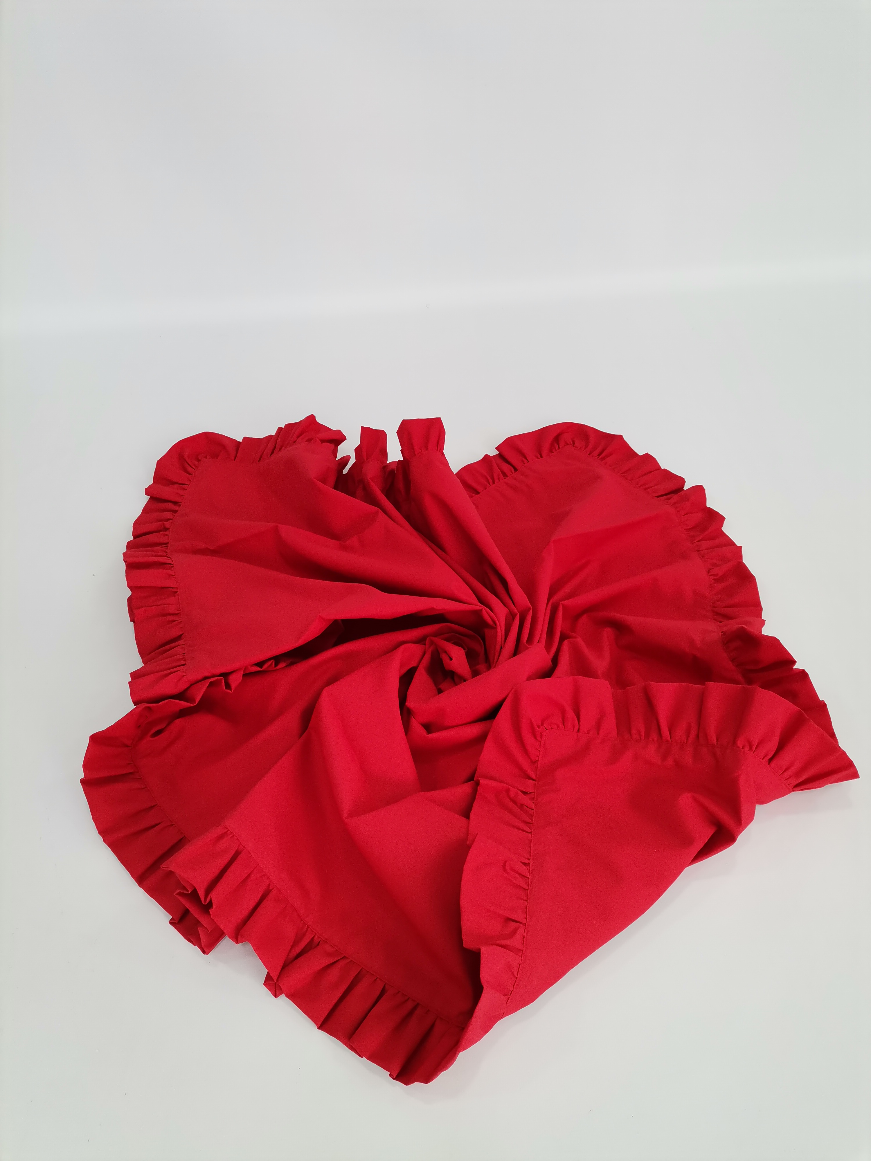 Battaniye fırfırlı kırmızı poplin