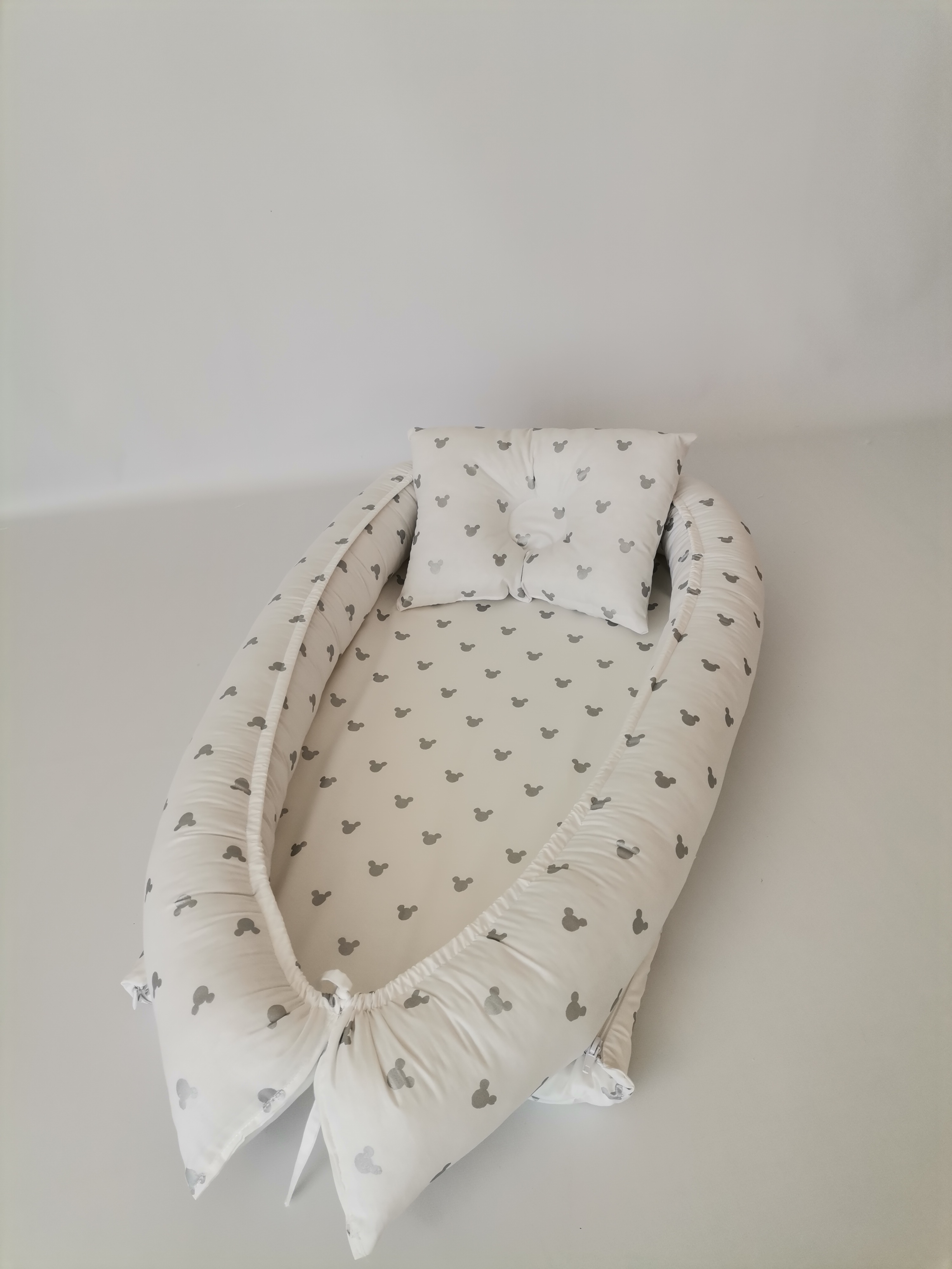 ÇOK AMAÇLI BABYNEST GÜMÜŞ MİCKEY DESENLİ