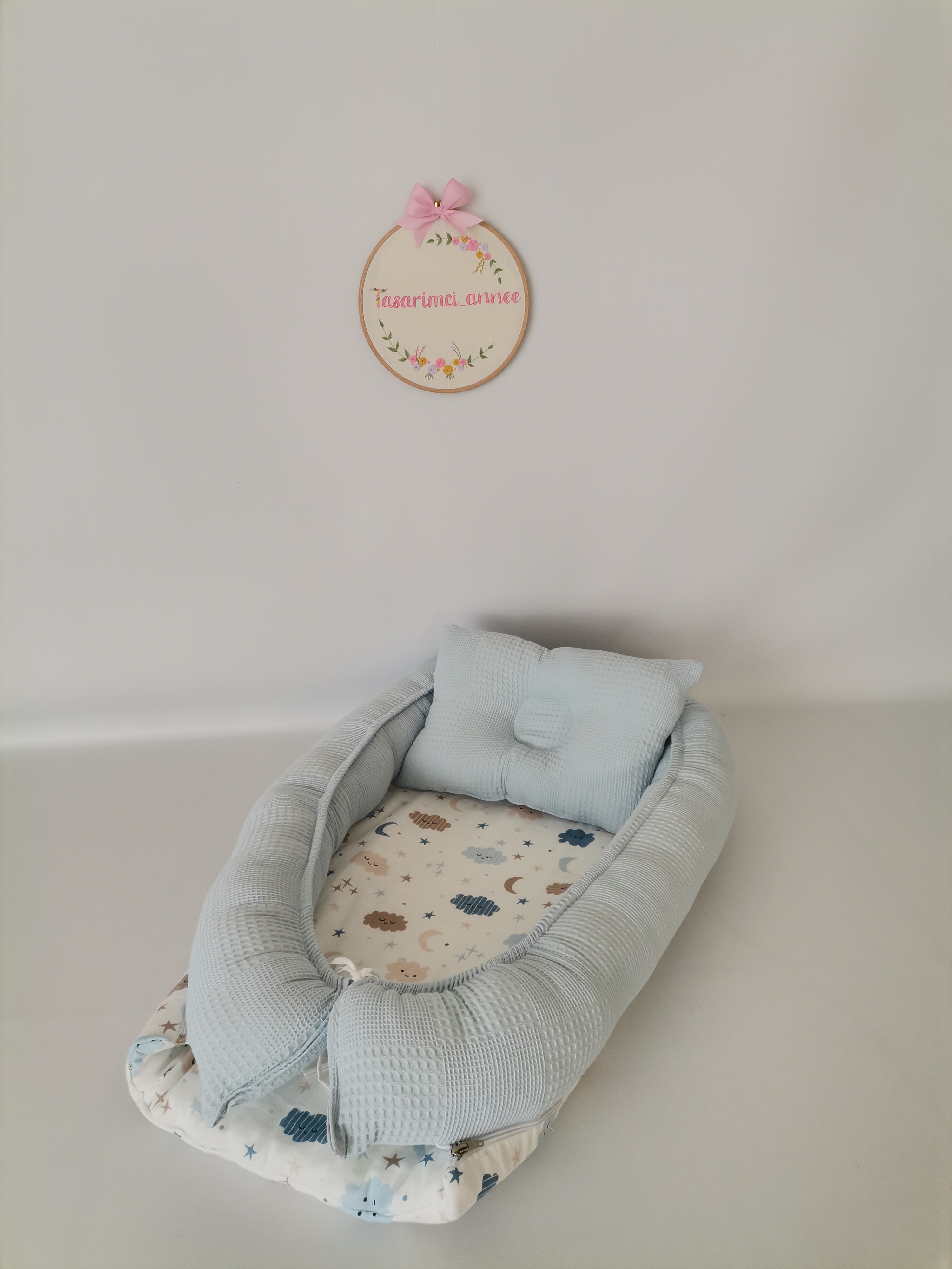 ÇOK AMAÇLI BABYNEST MAVİ KLASİK PİKE - MAVİ AYLI BULUTLU MÜSLİN