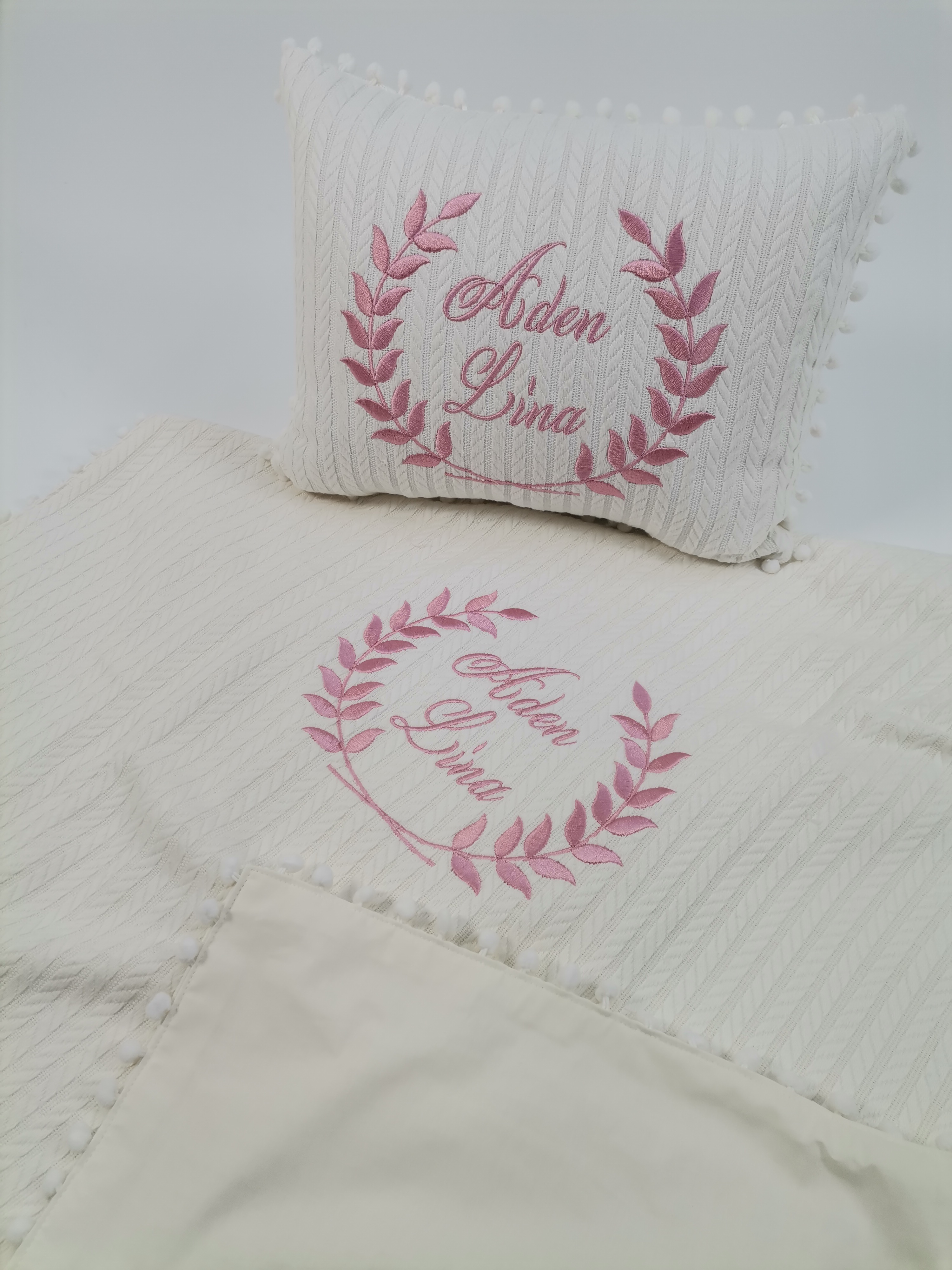 Krem örgü pike - krem poplin battaniye yastık 3
