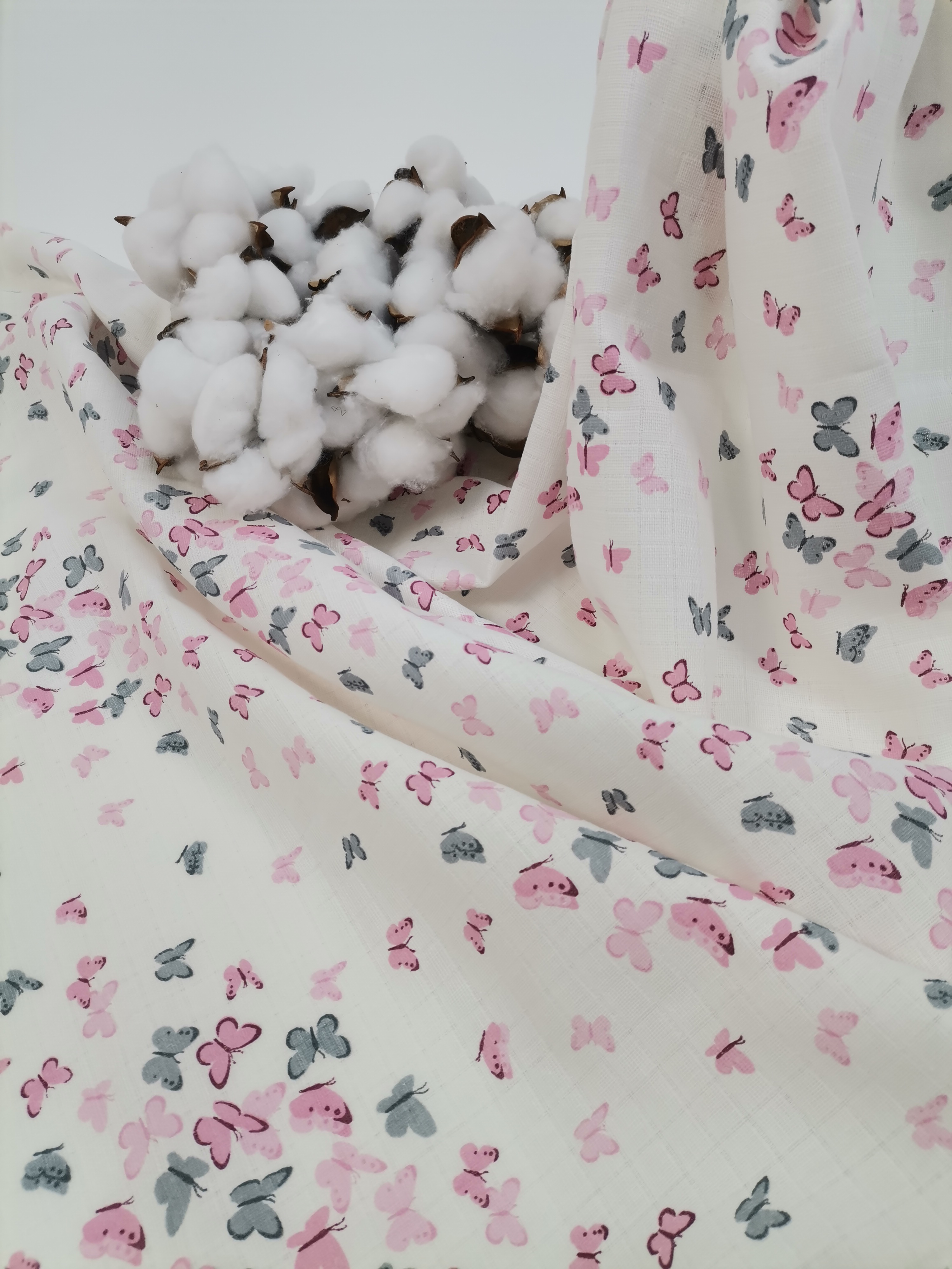 Müslin kundak pembe gri minik kelebekli