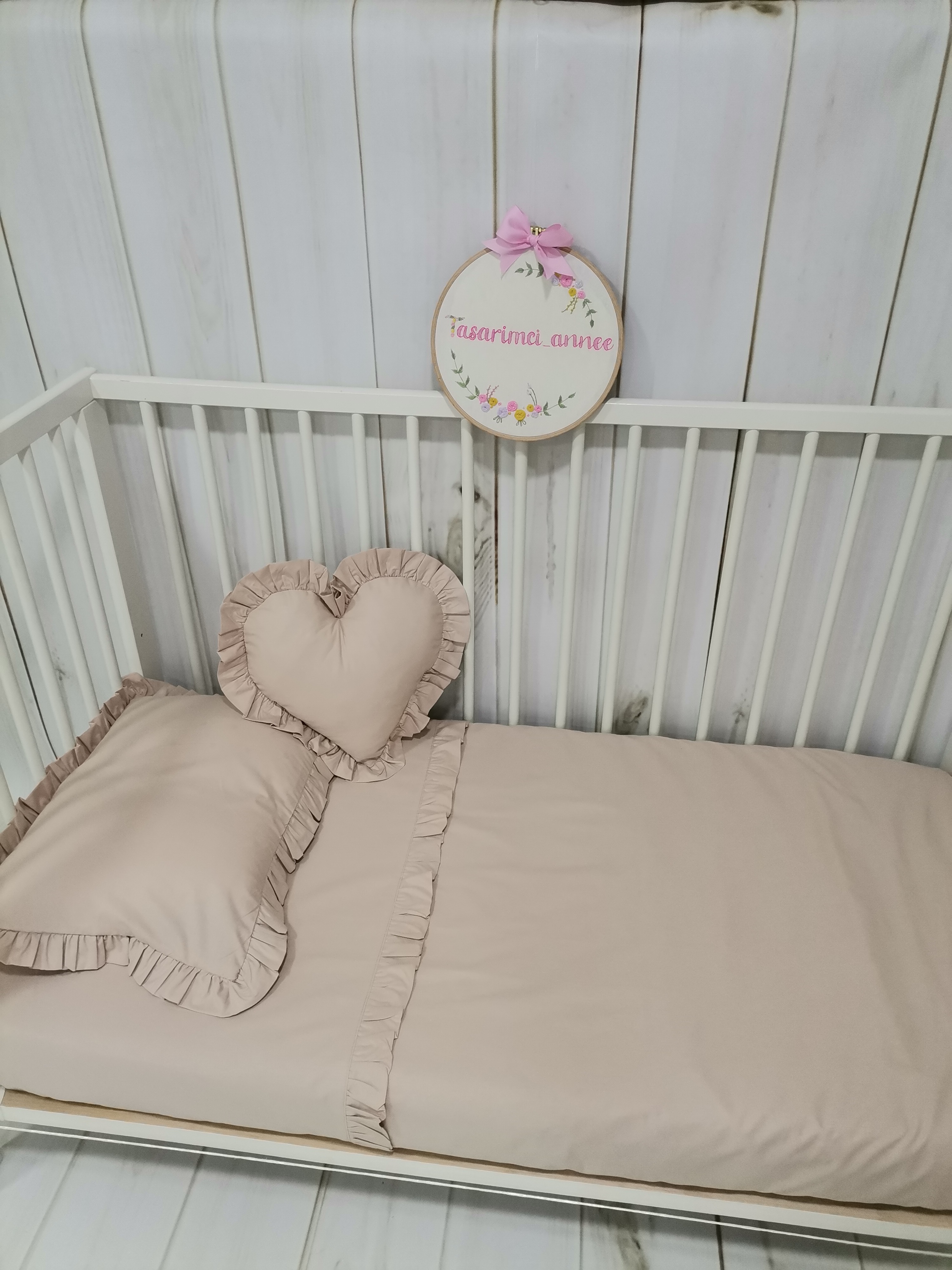 Nevresim takımı fırfırlı v12 bej poplin