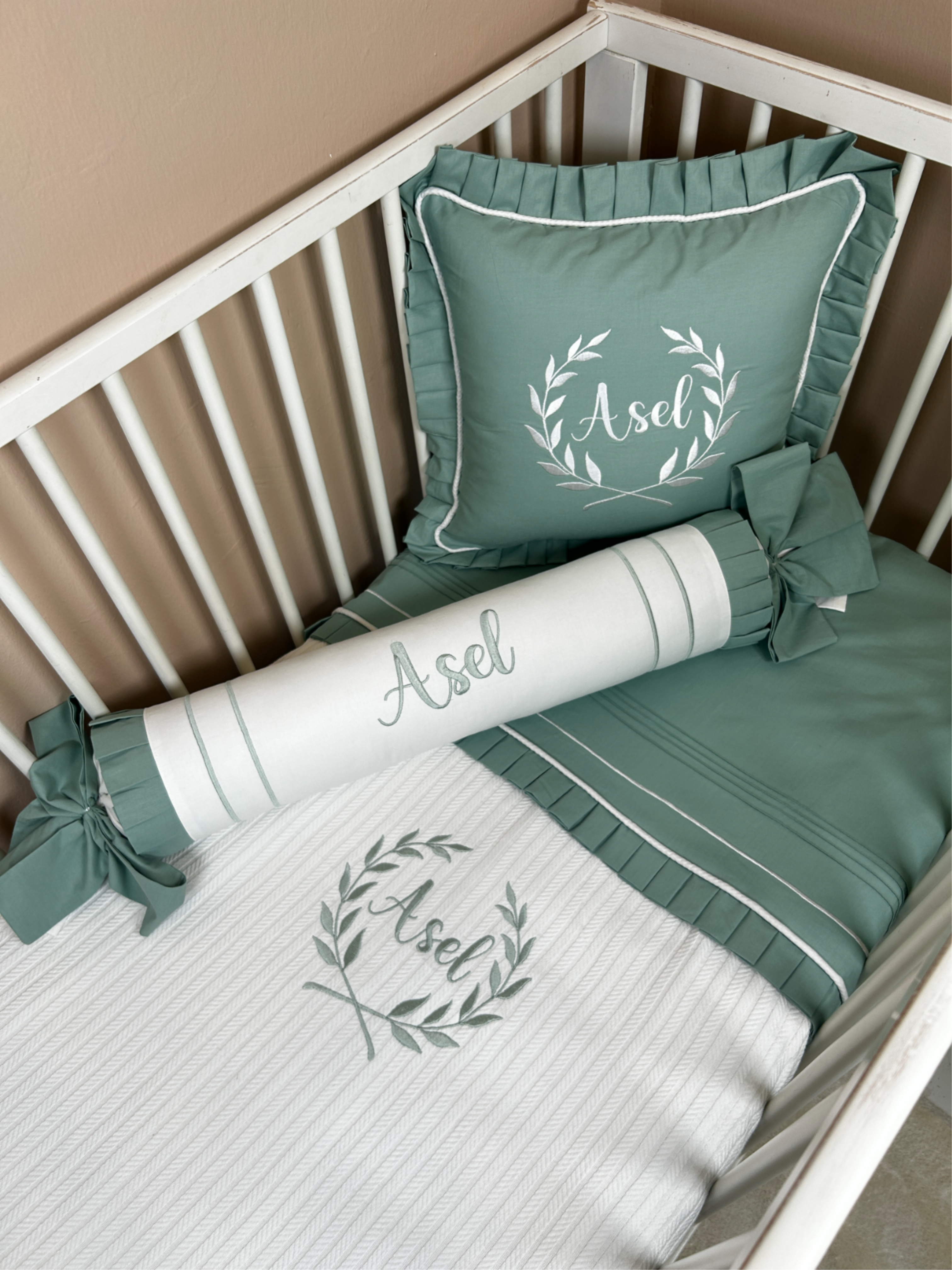 Pike takımı 5 parça beyaz örgü pike - yeşil poplin
