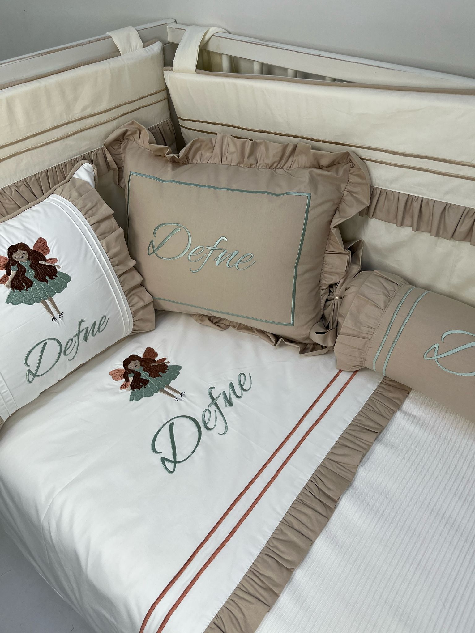 Pike takımı 6 parça beyaz fitilli pike - bej poplin