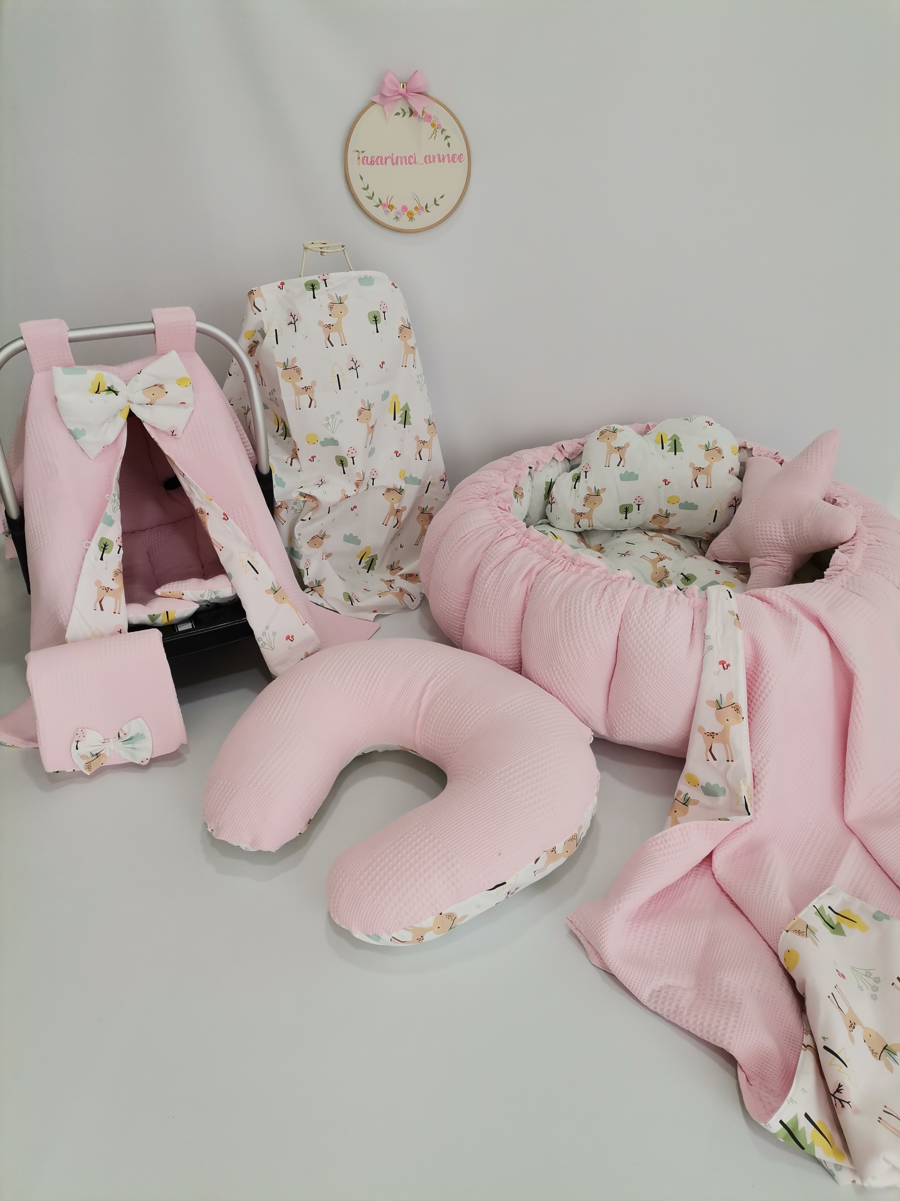 YUVARLAK BABYNEST Lİ 9'LU SET BEBEK PEMBESİ PİKE - KARACALI POPLİN
