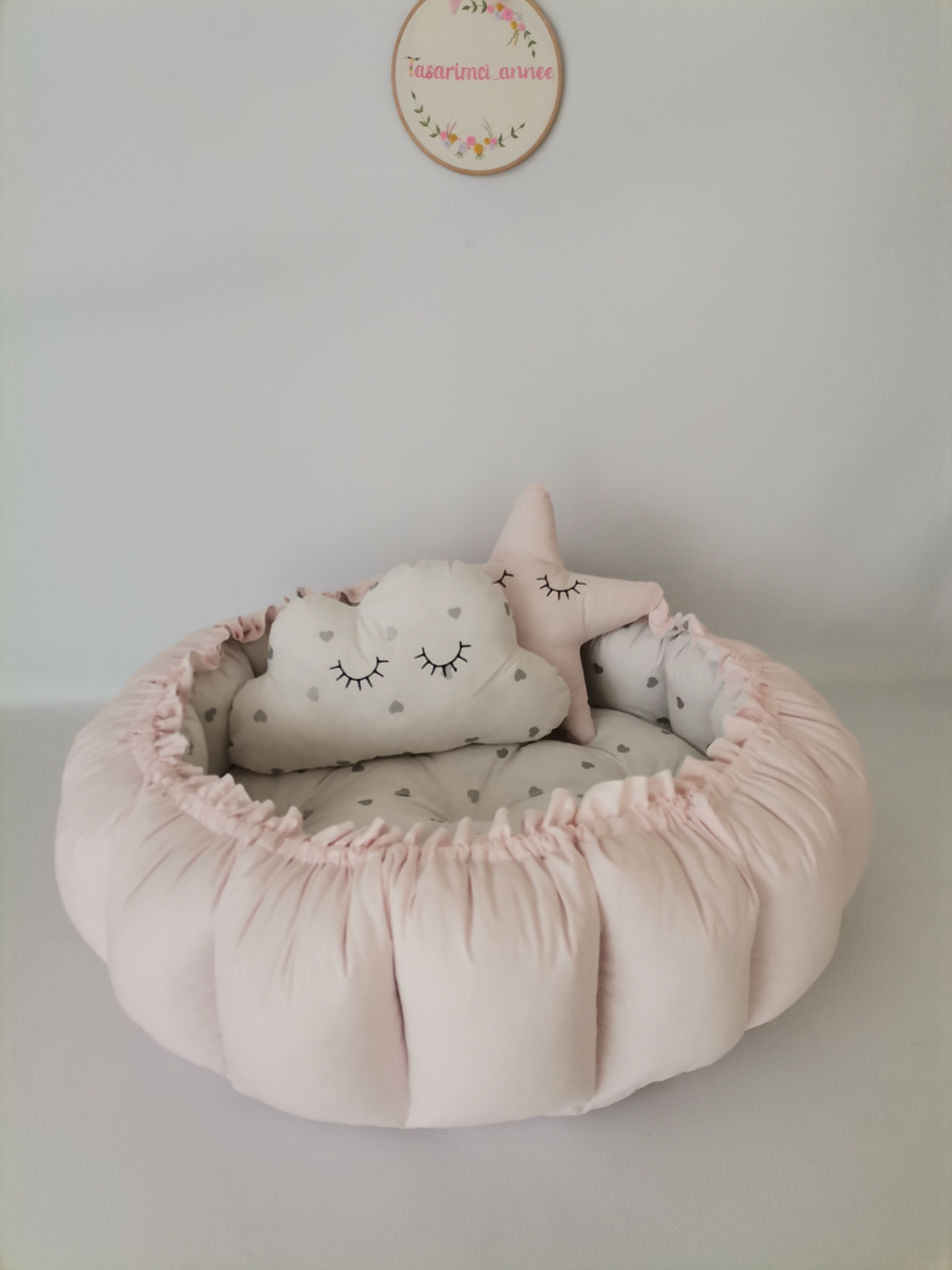 Yuvarlak babynest pudra poplin - gümüş kalpli poplin