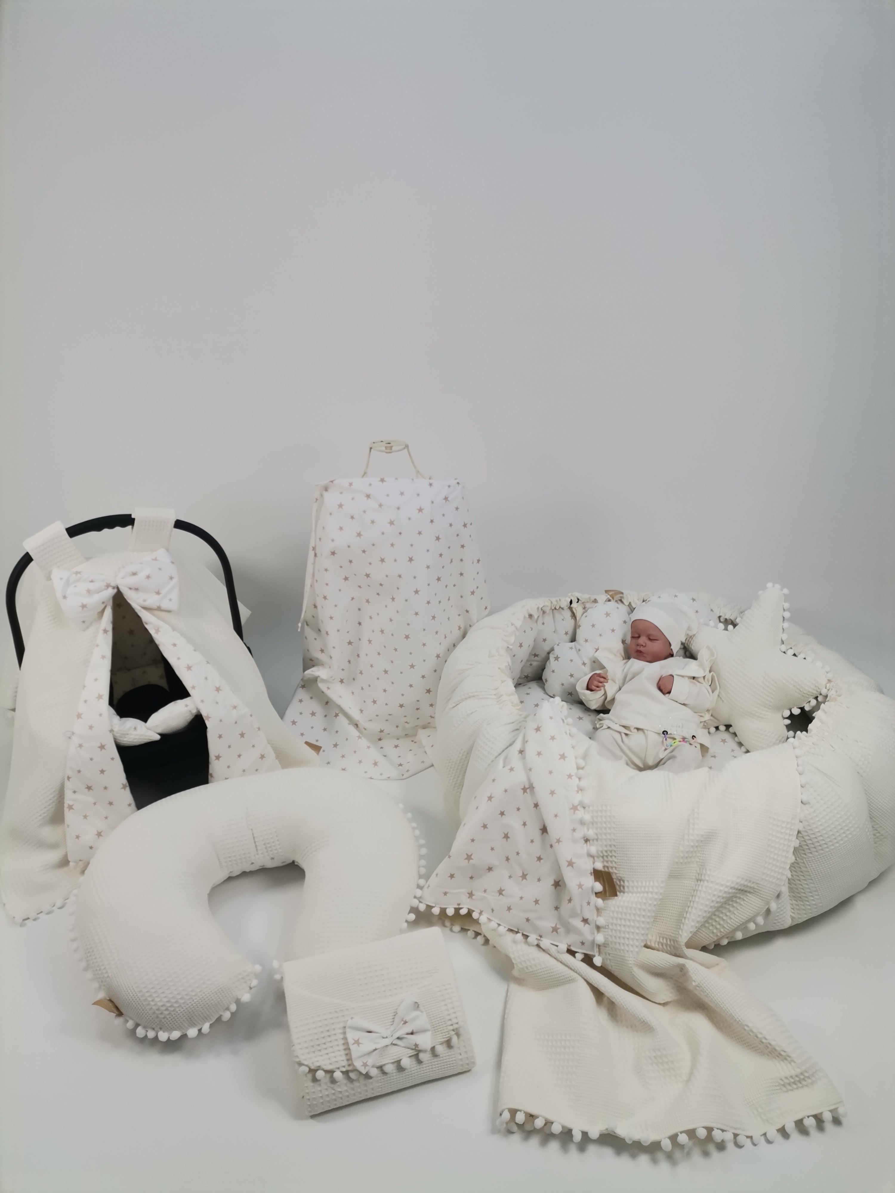 Yuvarlak babynest 9'lu set krem waffle pike - bej yıldızlı poplin
