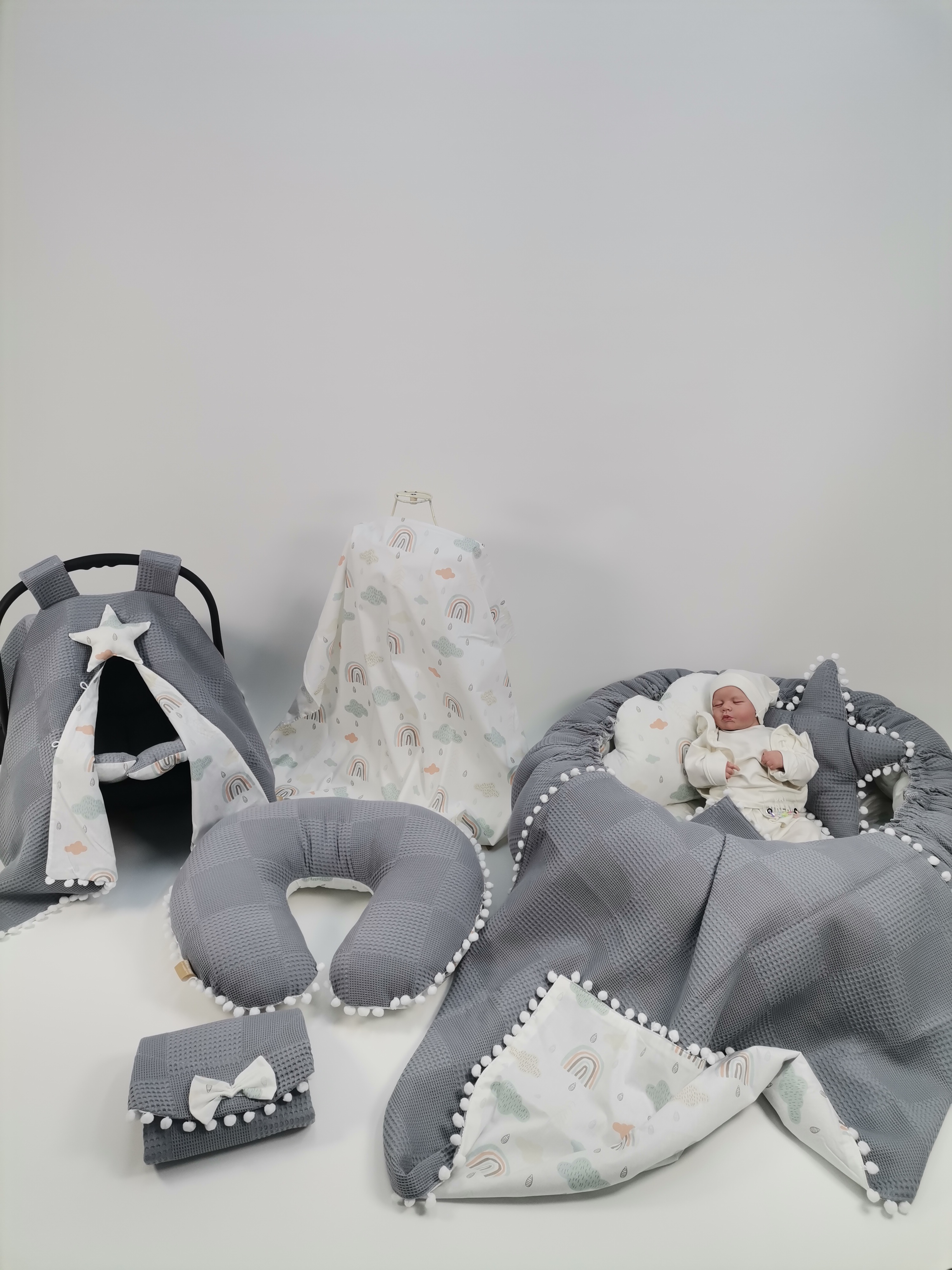 Yuvarlak babynest 9'lu set koyu gri waffle pike - gökkuşaklı poplin