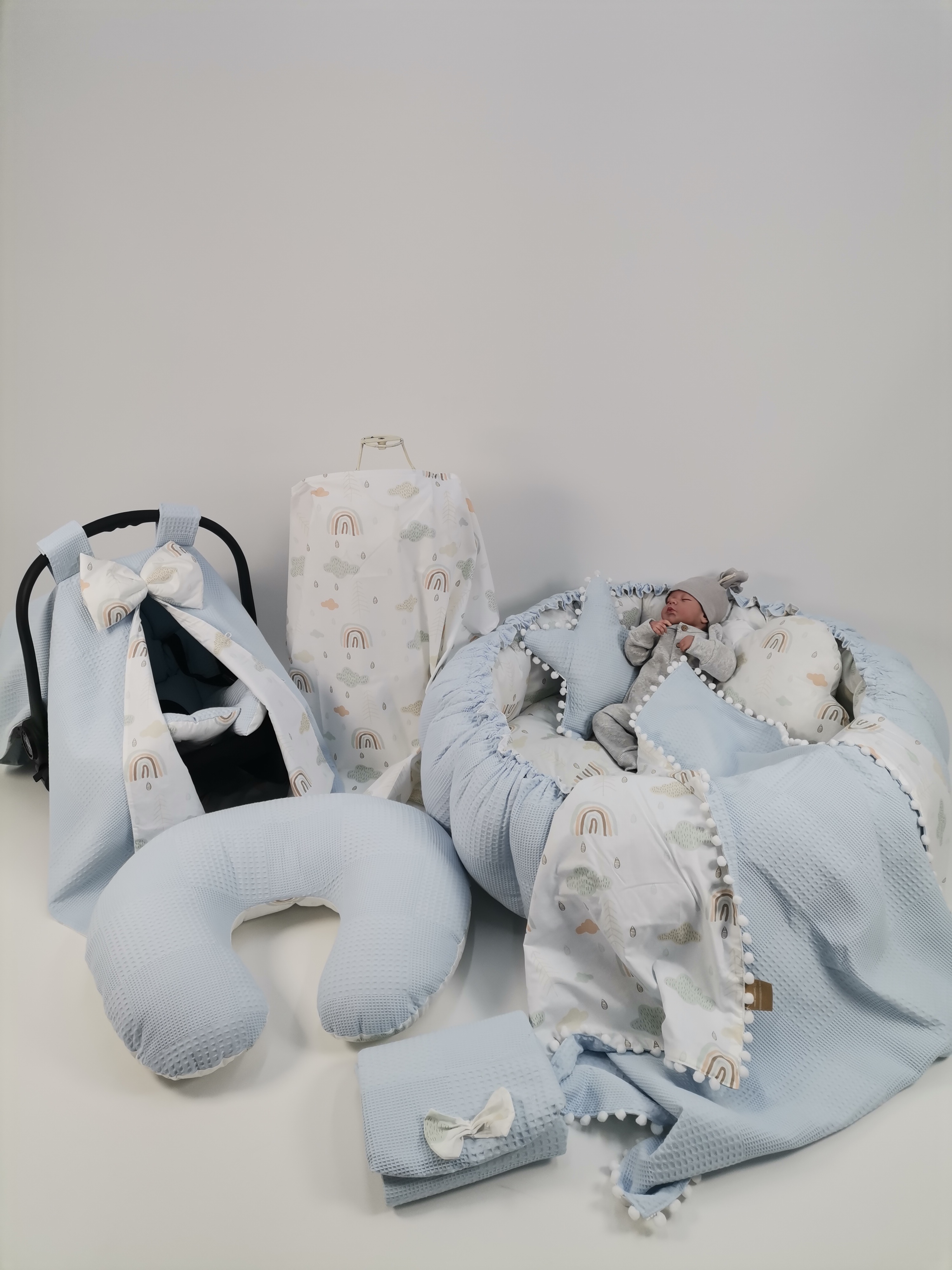 Yuvarlak babynest 9'lu set mavi waffle pike - gökkuşaklı poplin