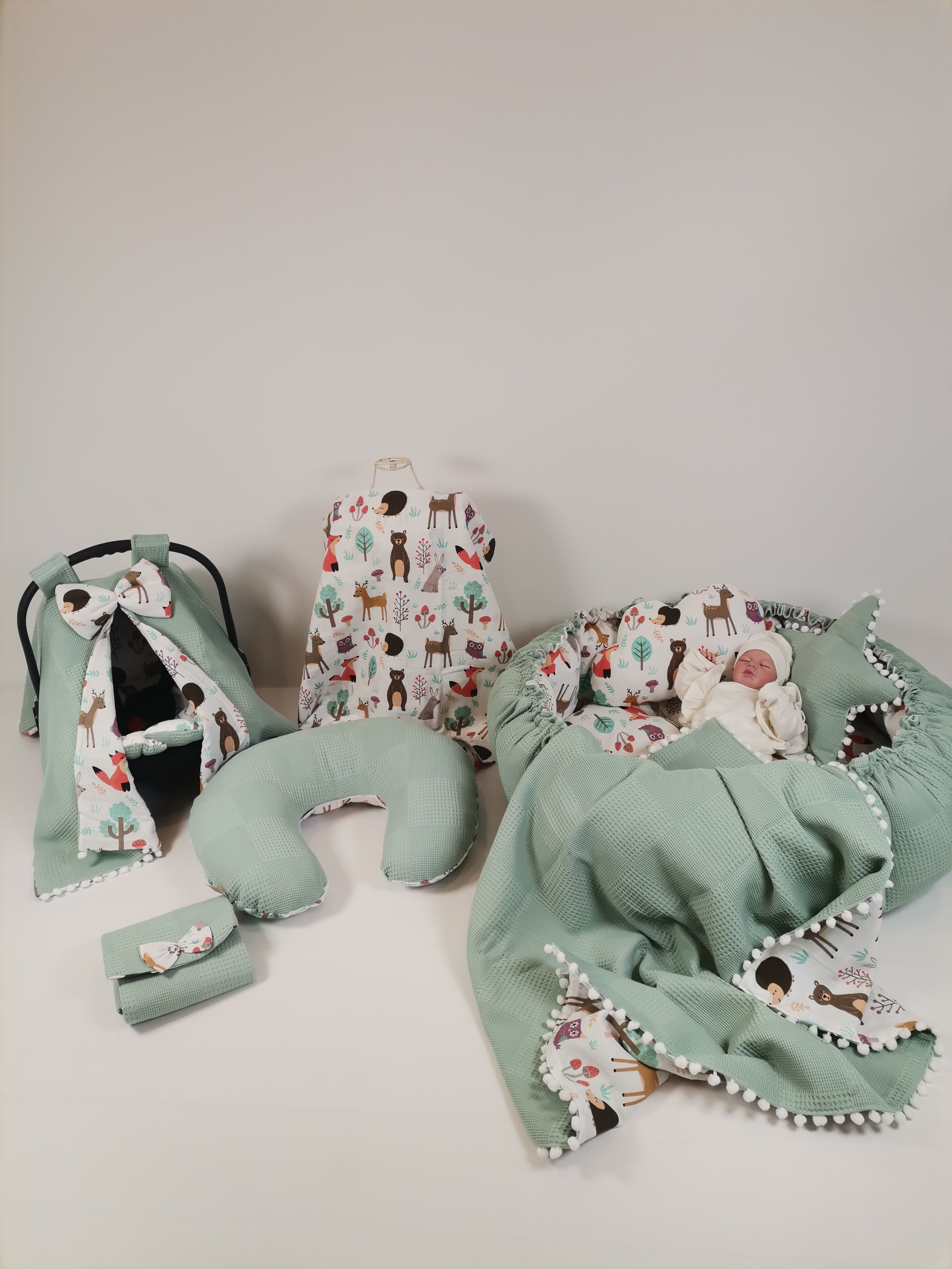 Yuvarlak babynest 9'lu set yeşil waffle pike - hayvan figürlü müslin