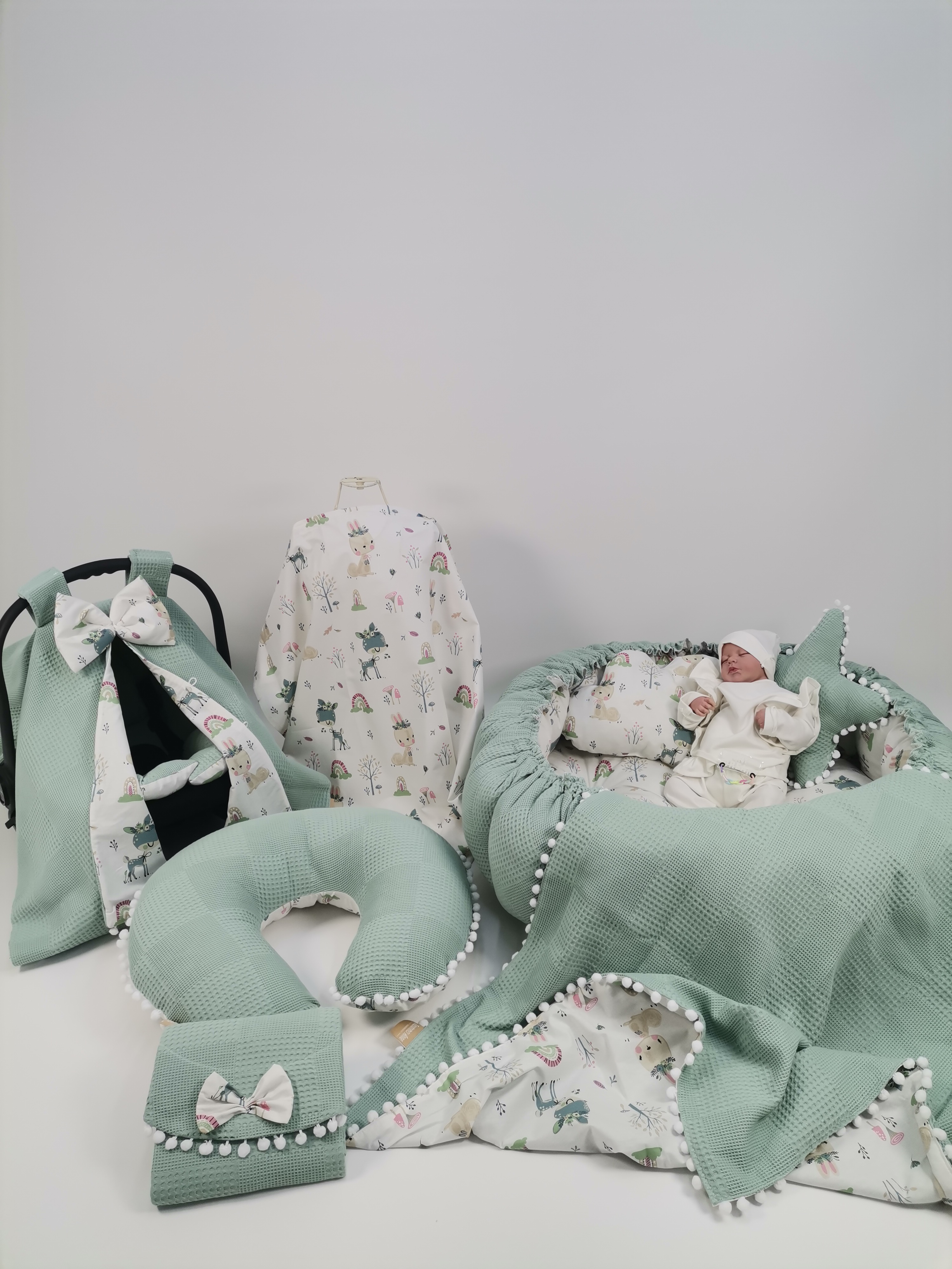 Yuvarlak babynest 9'lu set yeşil waffle pike - yeni ceylanlı poplin