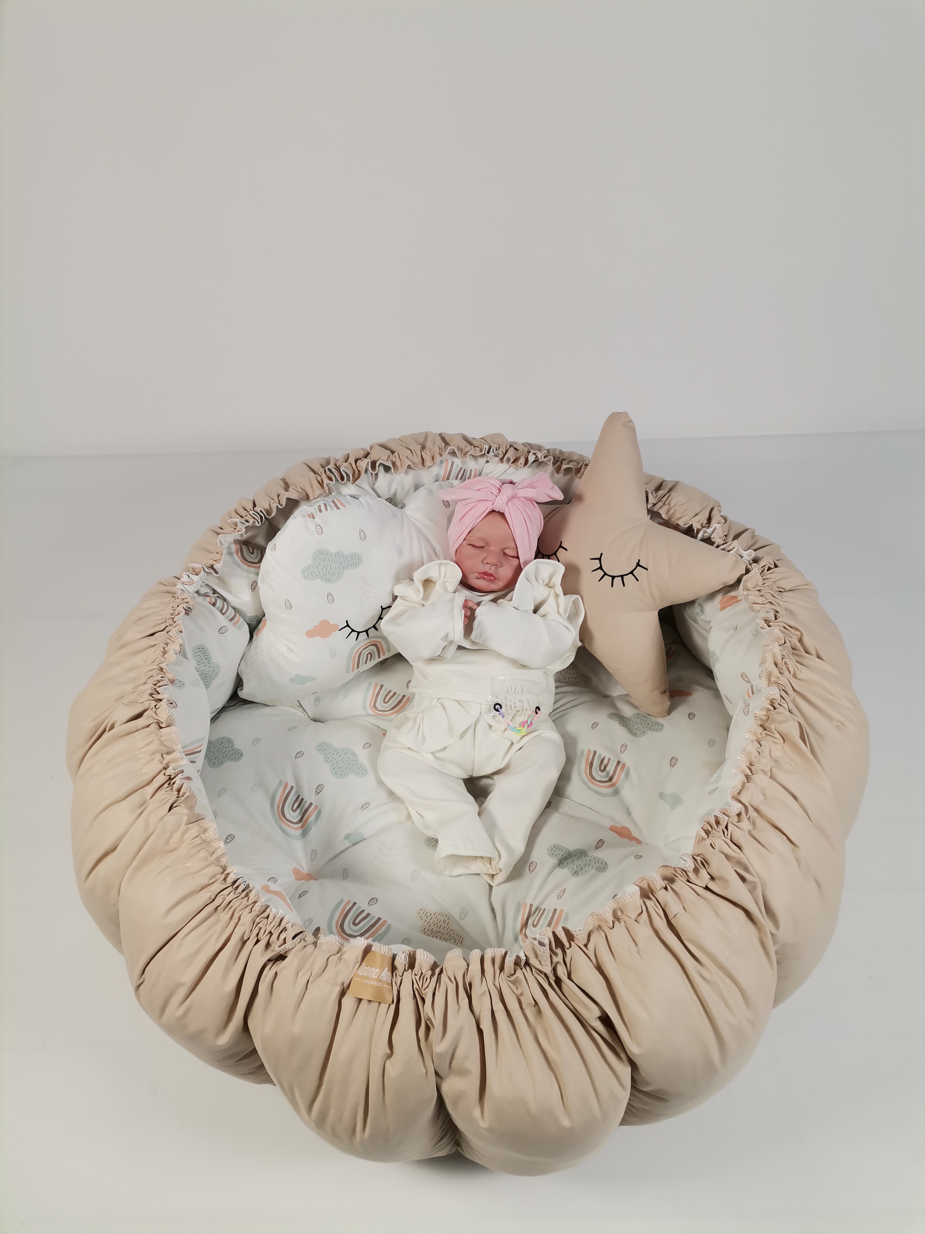 Yuvarlak babynest gökkuşaklı poplin bej poplin