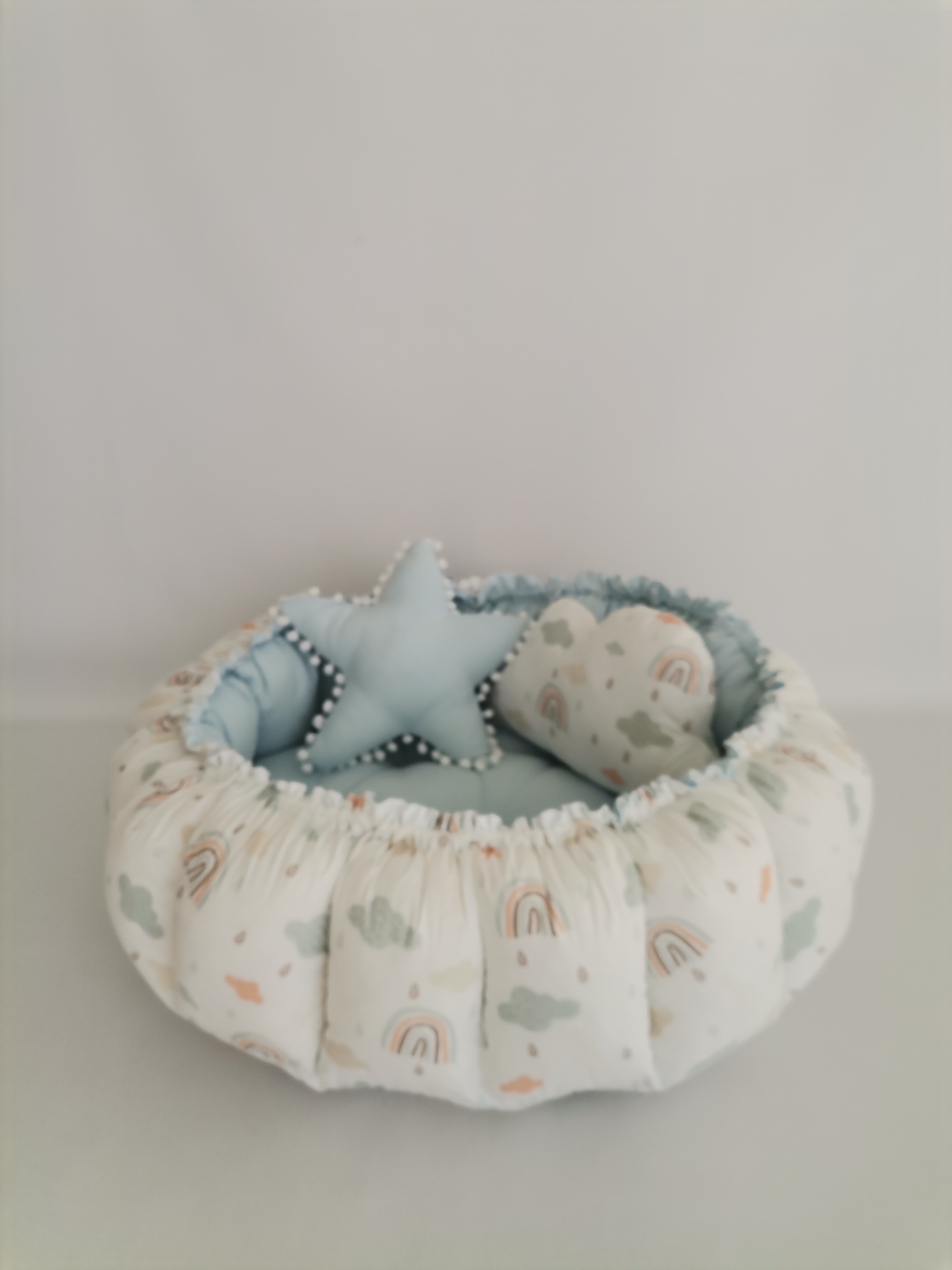 Yuvarlak babynest mavi waffle pike - gökkuşaklı poplin