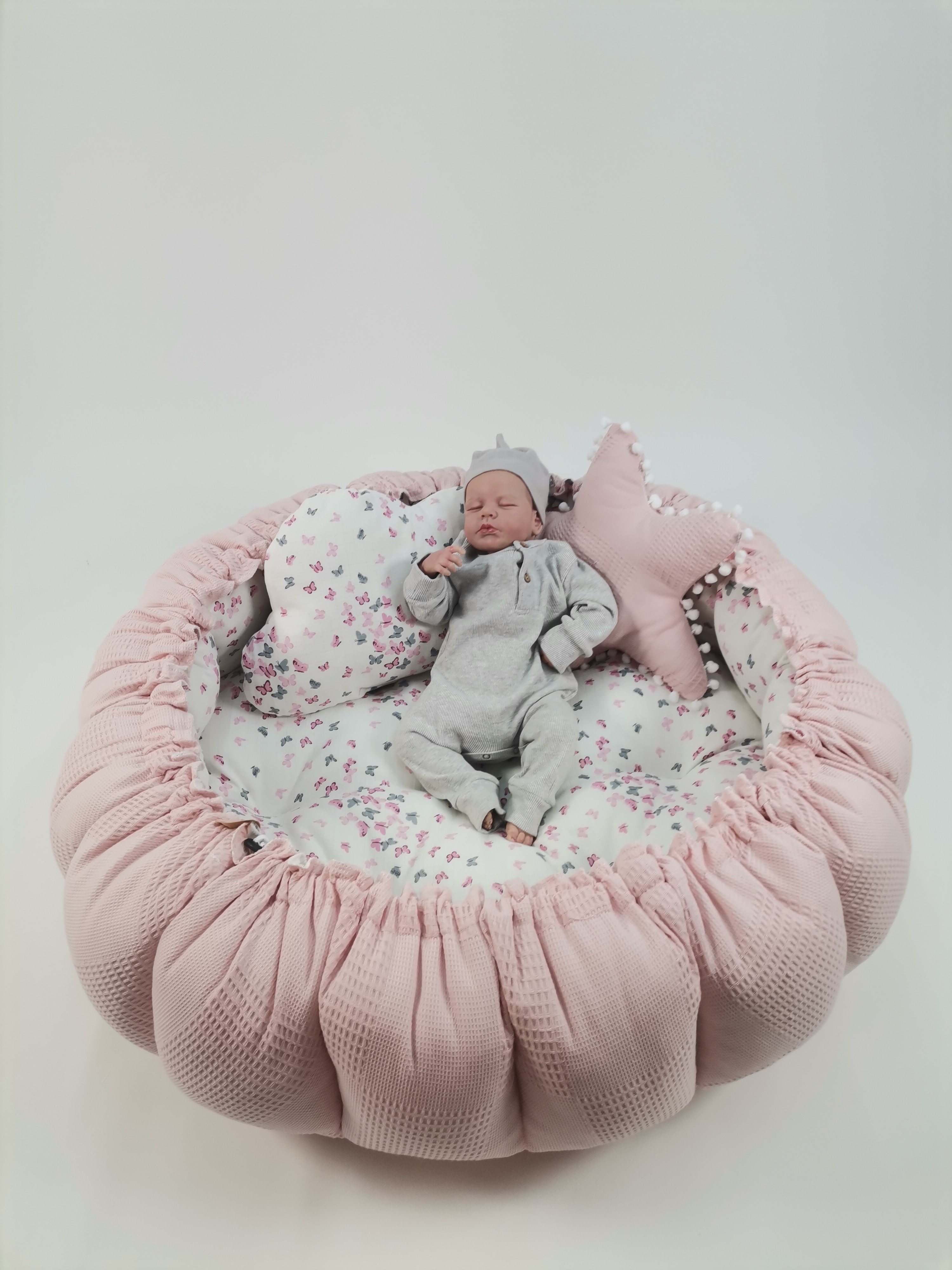 Yuvarlak babynest pudra waffle pike - pembe gri minik kelebekli müslin 