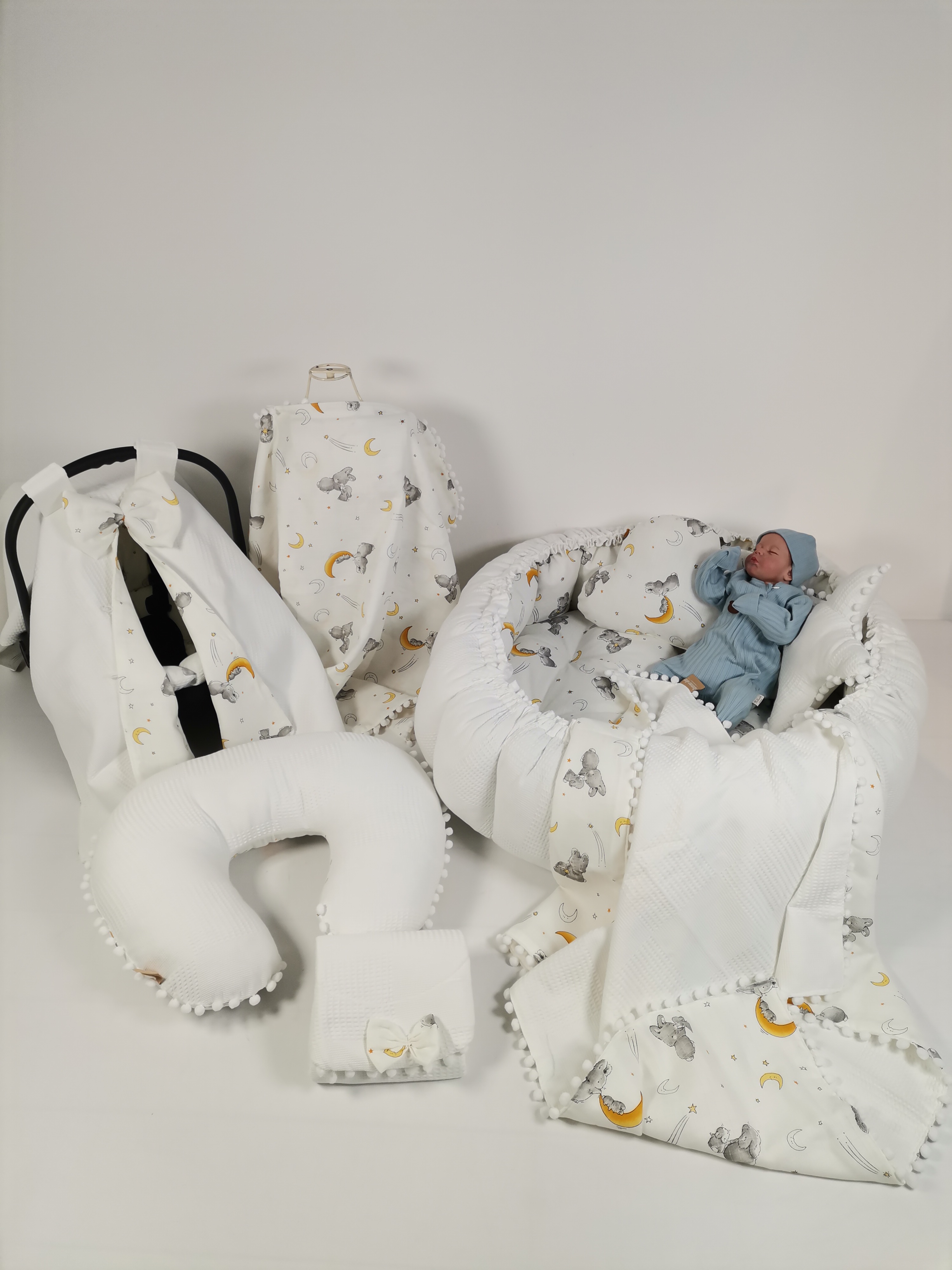 Yuvarlak babynestli 9'lu set beyaz waffle pike - wella tavşanlı müslin