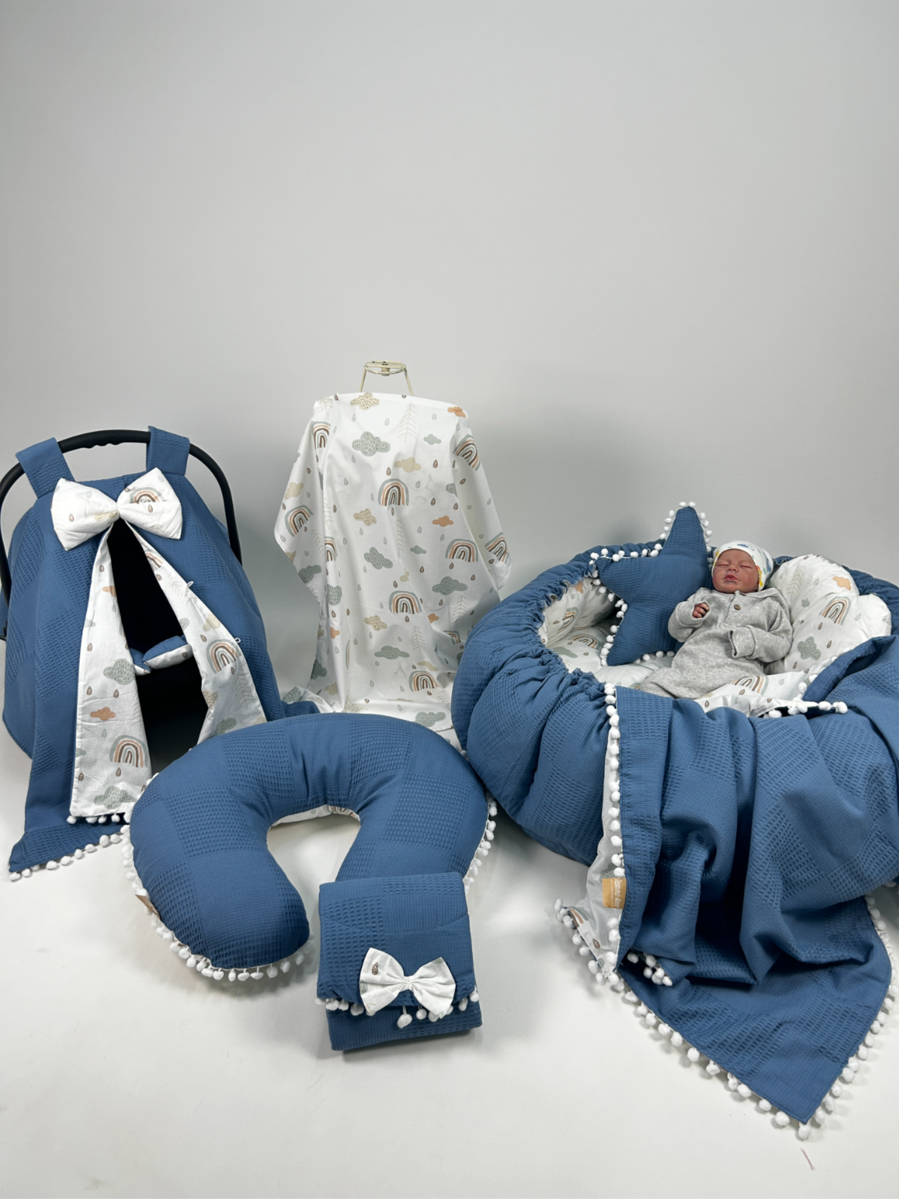 Yuvarlak babynestli 9'lu set indigo mavi pike - gökkuşaklı poplin