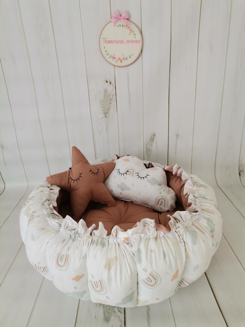 Yuvarlak babynest gökkuşaklı ve kahverengi poplin
