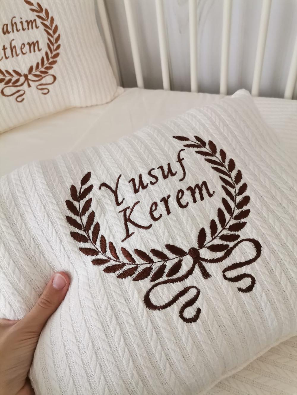 KREM ÖRGÜ PİKE - KREM POPLİN YASTIK
