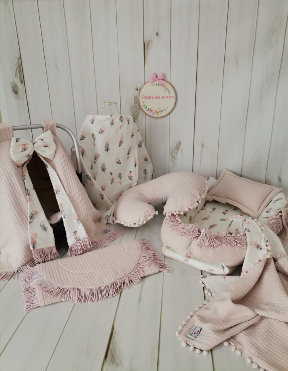 Babynest 8'li pembe püsküllü set pudra örgü pike - pembe tüylü poplin